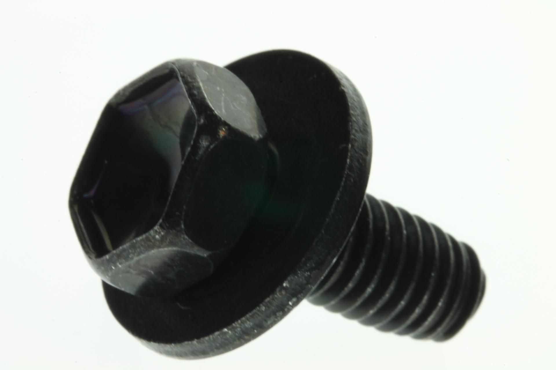 90119-06215-00 Superseded by 90119-06018-00 - BOLT,WITH WASHER
