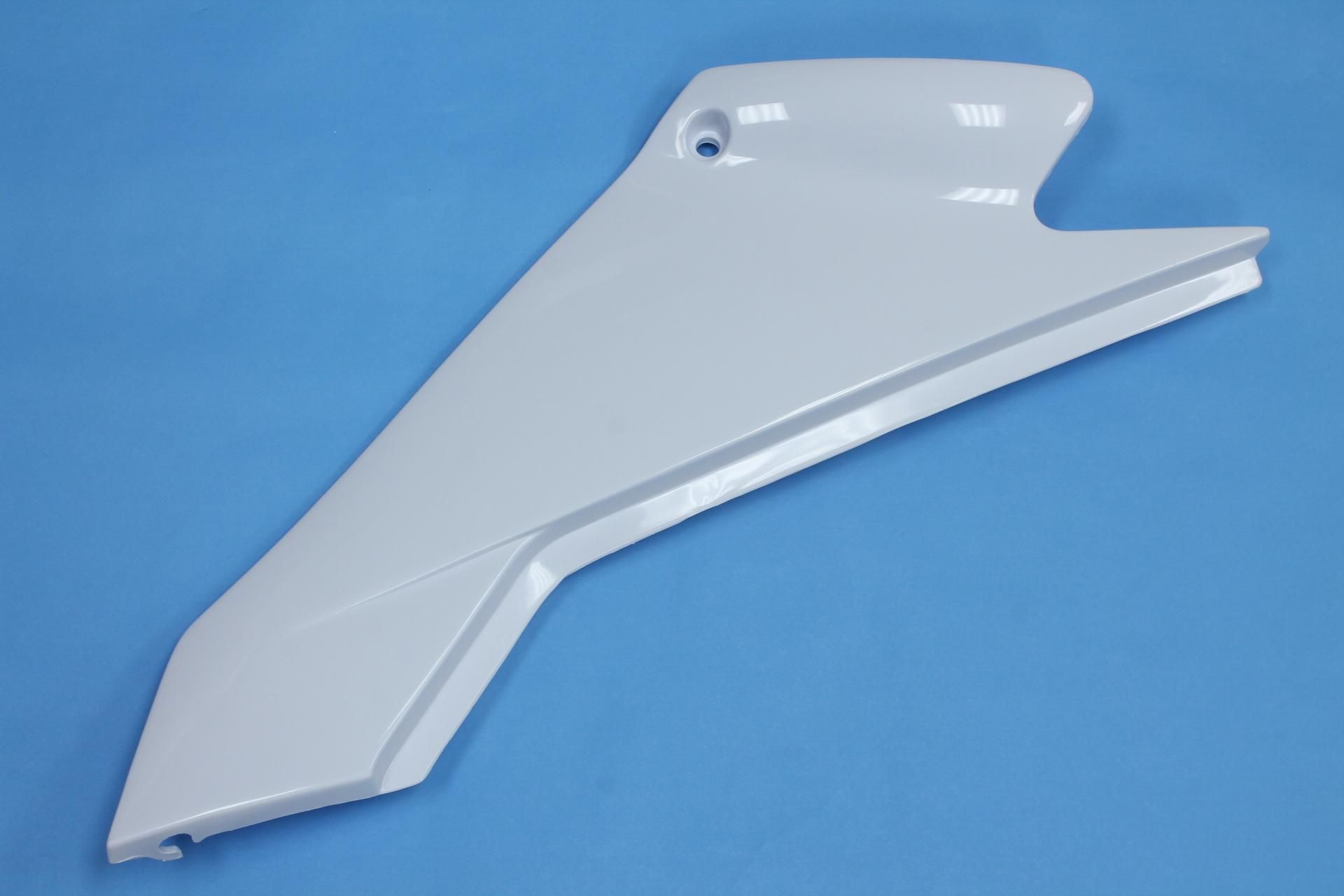 4VW-F1721-00-00 SIDE COVER