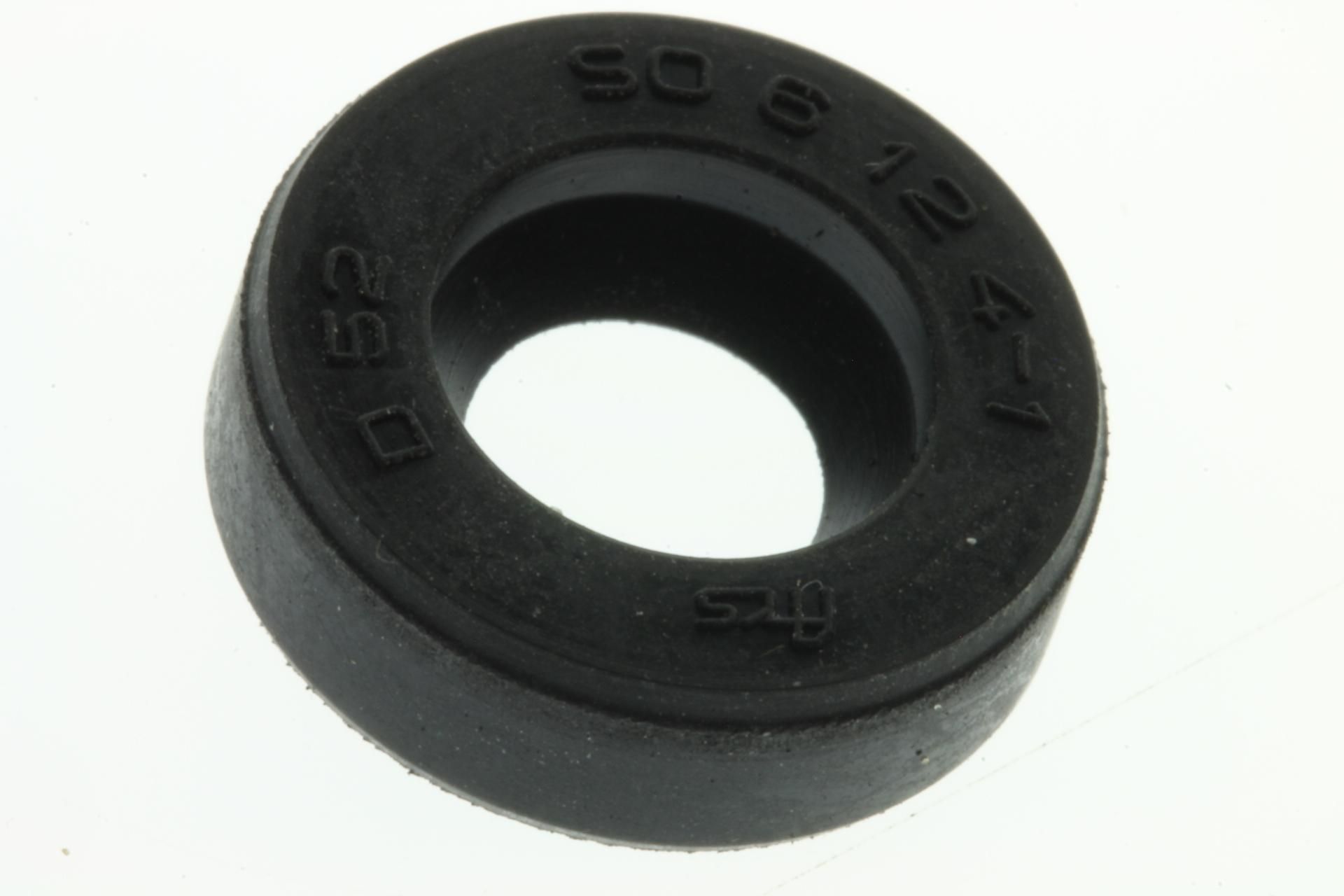 93104-06062-00 Superseded by 93104-06033-00 - OIL SEAL,SO-TYPE