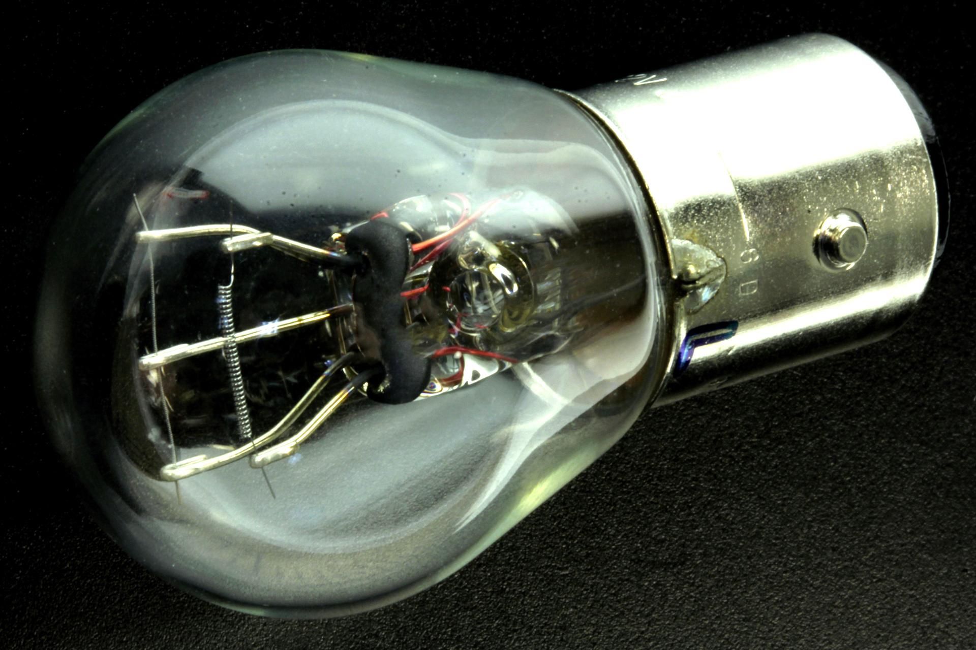 36Y-84714-40-00 Superseded by 1A2-84714-50-00 - BULB