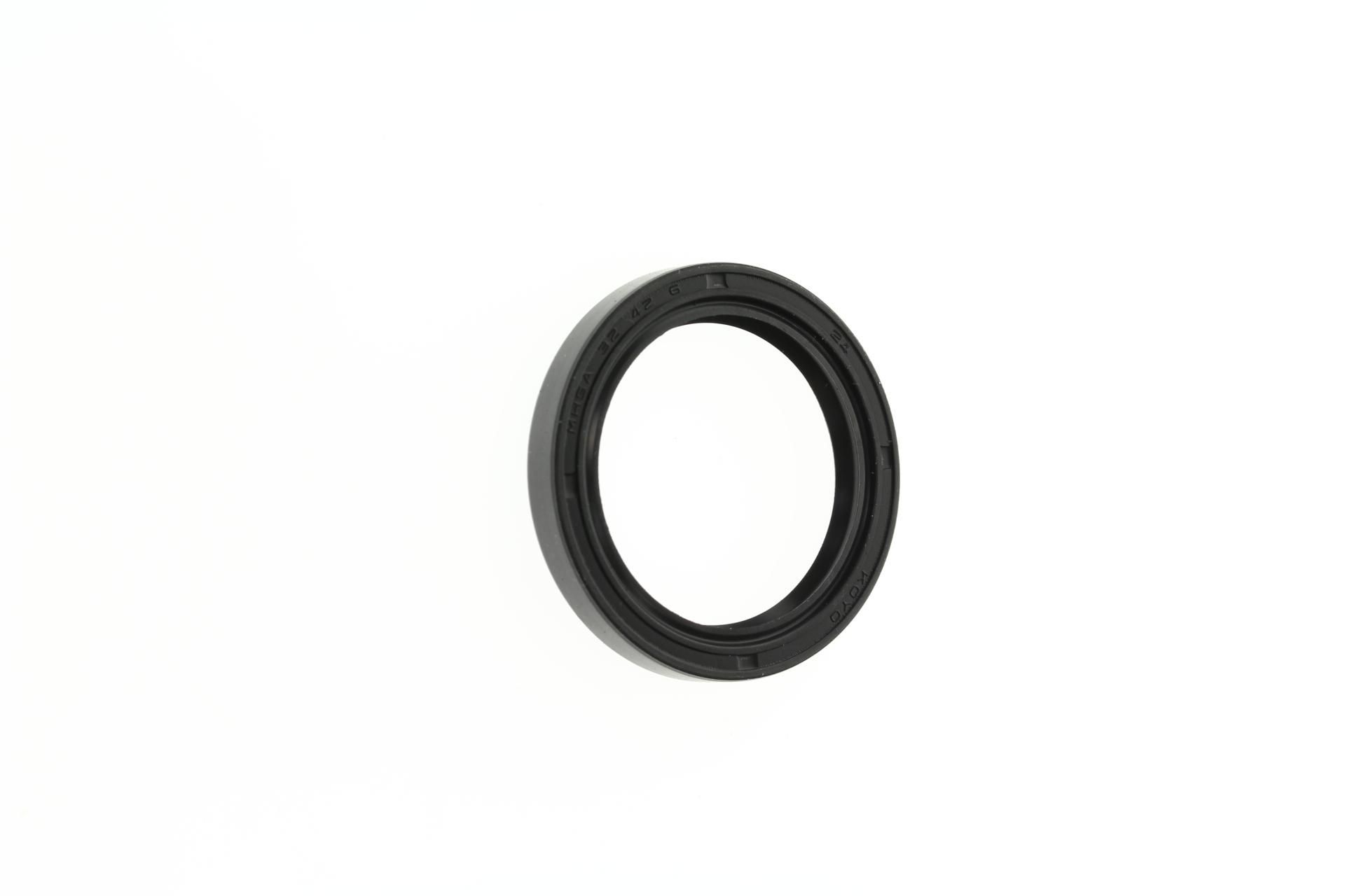93102-32136-00 Superseded by 93102-32M07-00 - OIL SEAL,SD-TYPE