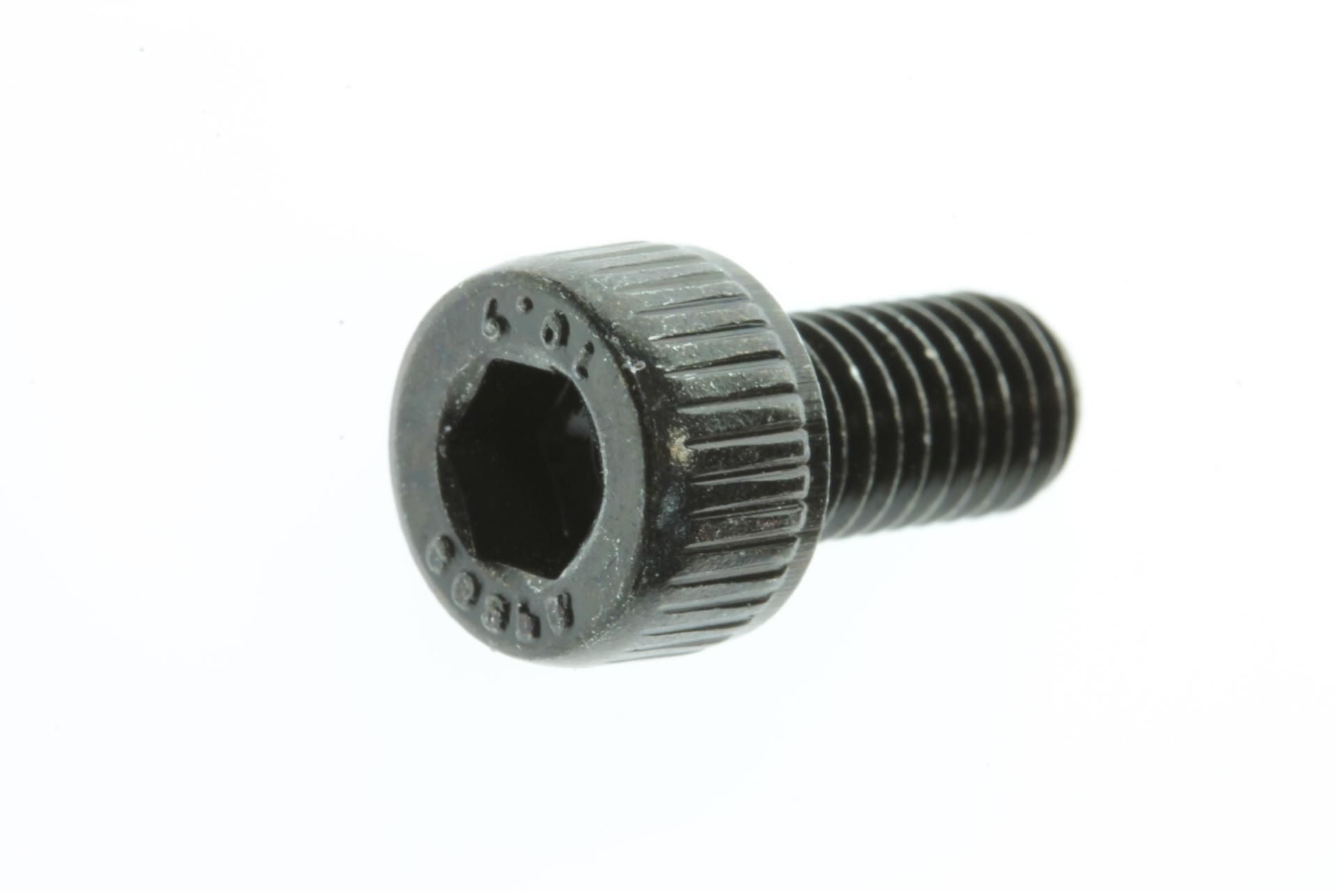 91310-05010-00 Superseded by 91317-05010-00 - BOLT,SOCKET