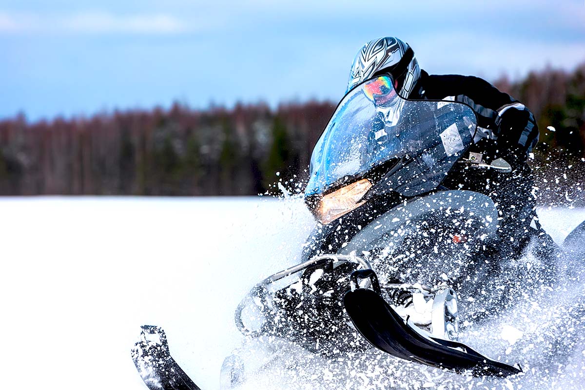How to choose the right snowmobile