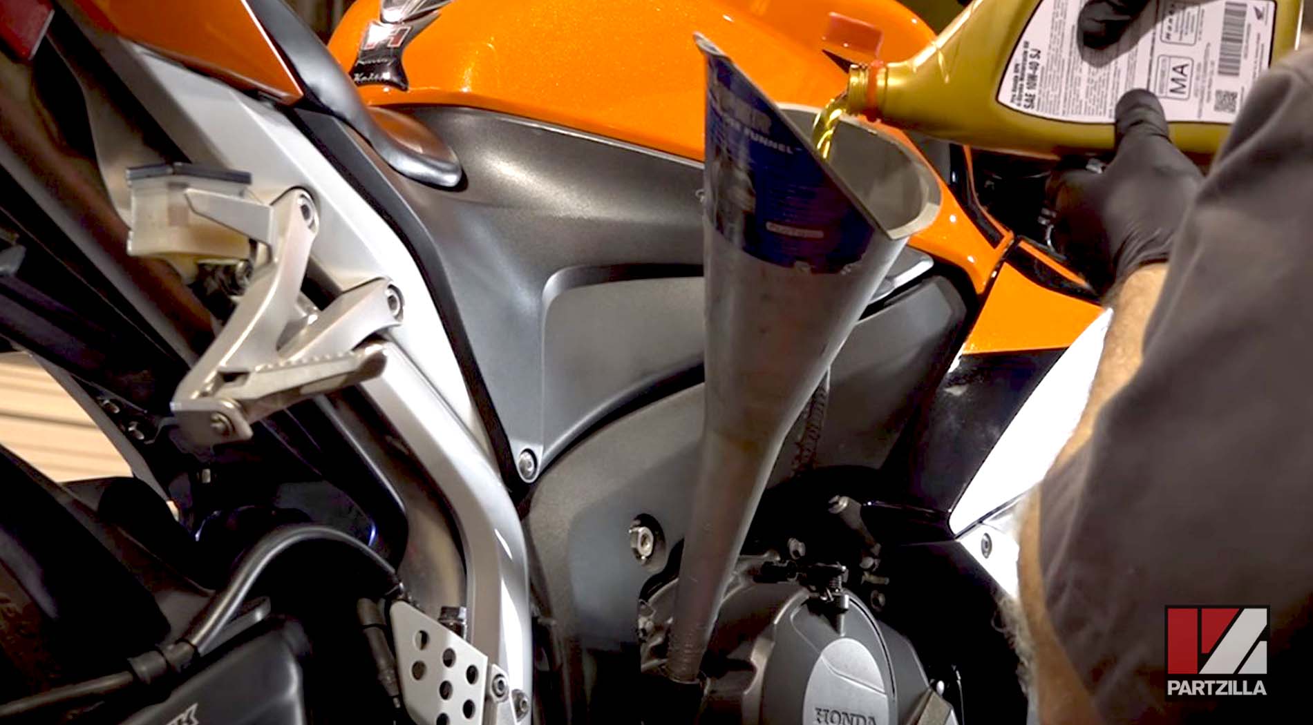 How to choose the right motorcycle oil