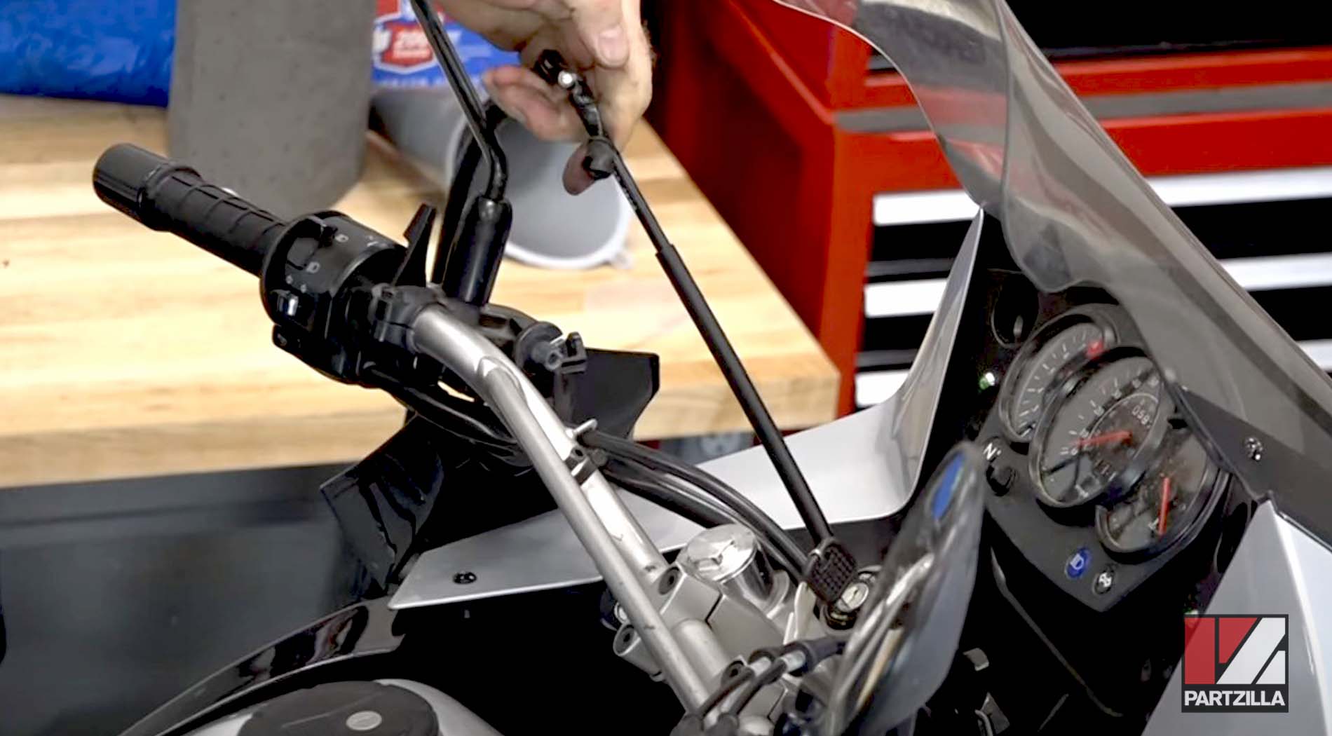 How to replace a motorcycle clutch cable