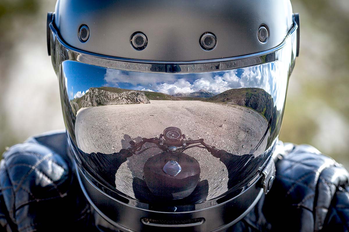 Motorcycle helmet full face shield