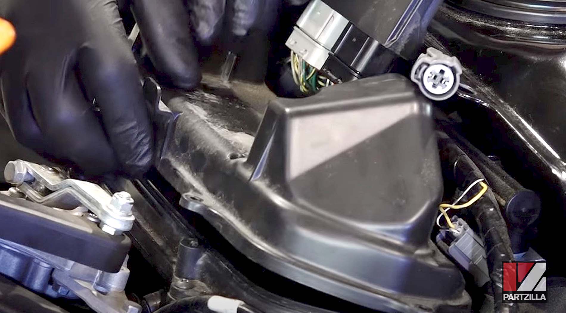 Honda CBR 600 motorcycle air filter replacement