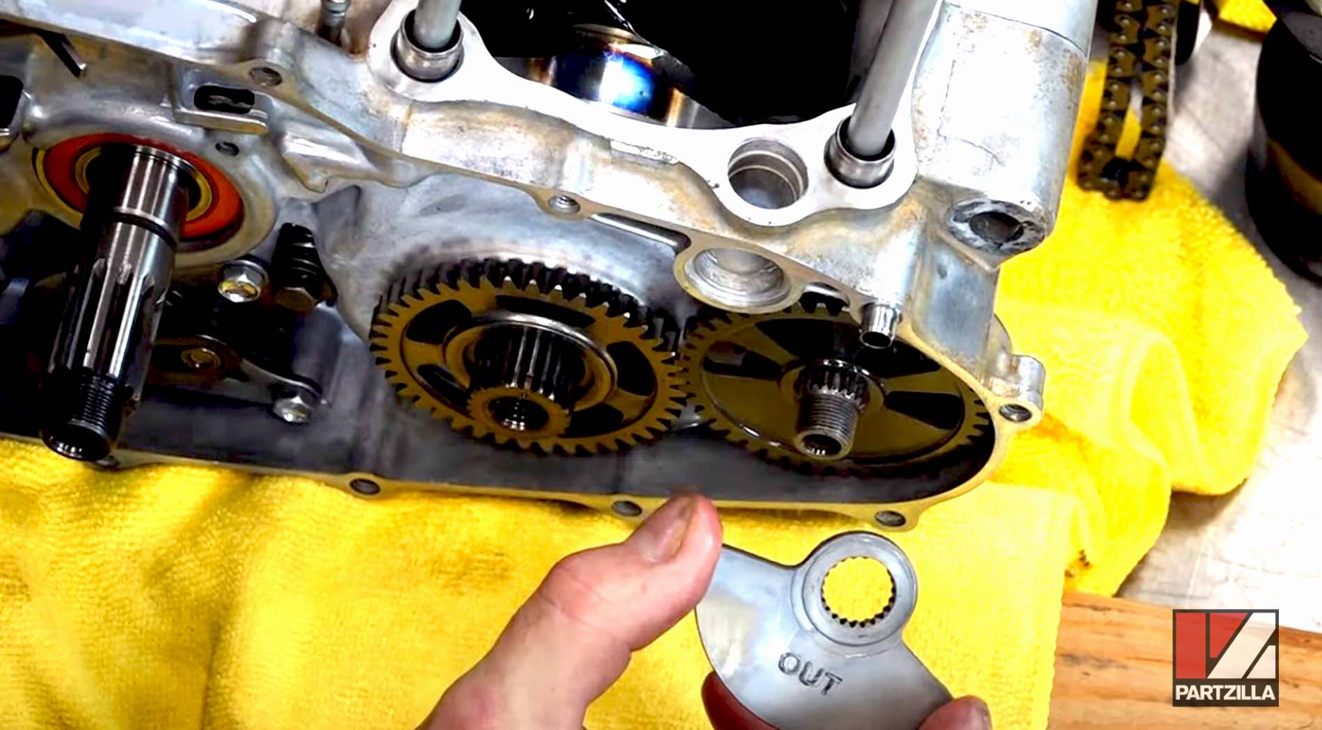 Honda CRF450 engine rebuild driven gear weight