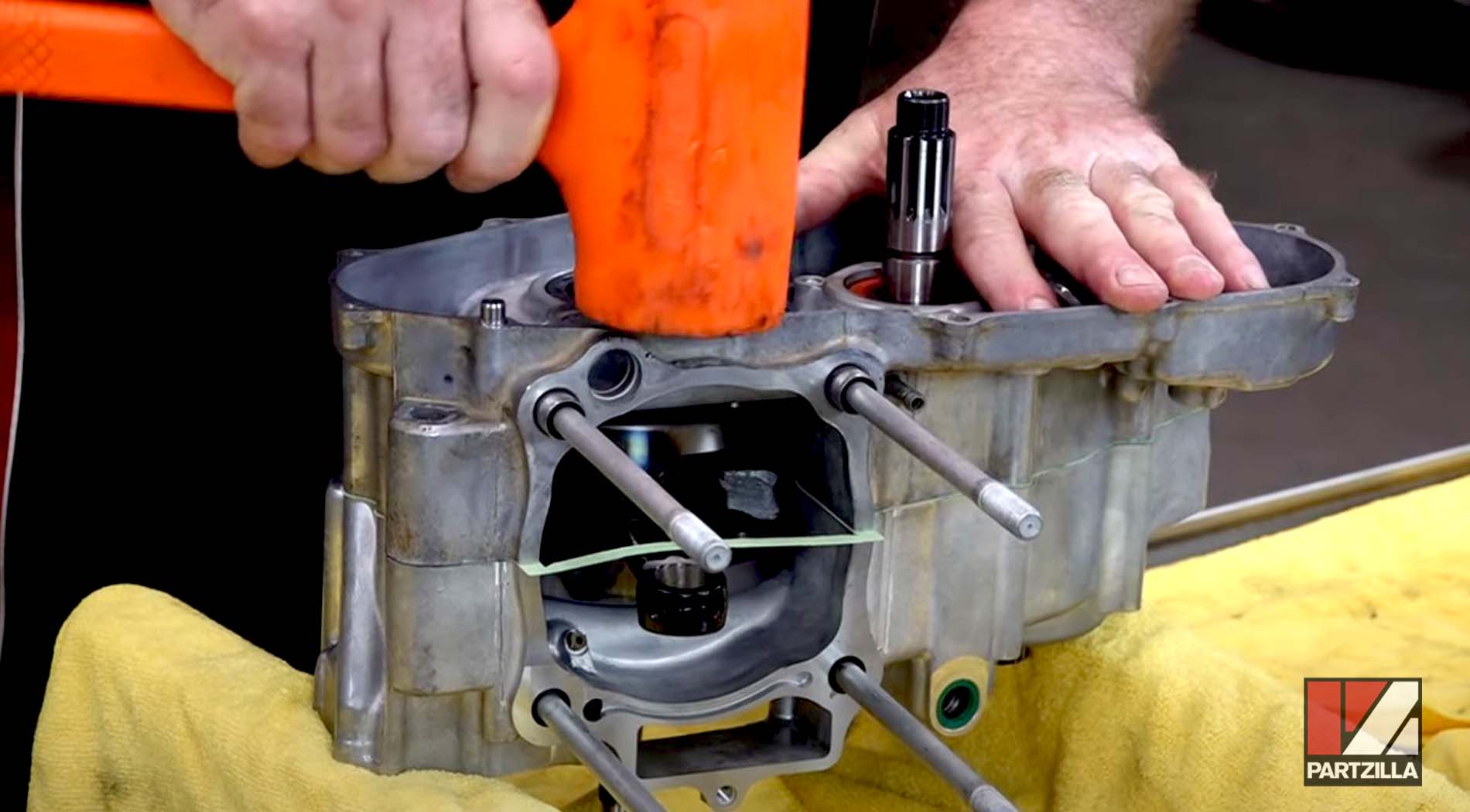 Honda CRF450 engine rebuild crankcase halves 
