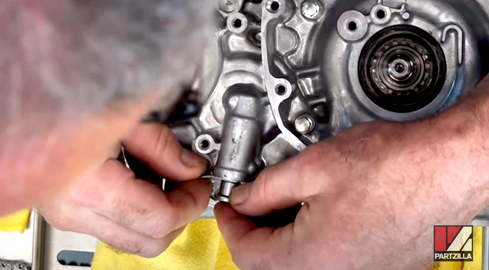 Honda CRF450 engine clutch arm installation