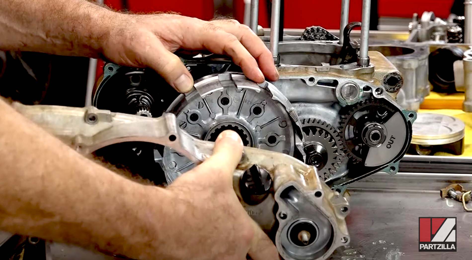 Honda CRF450R engine breakdown crankcase cover
