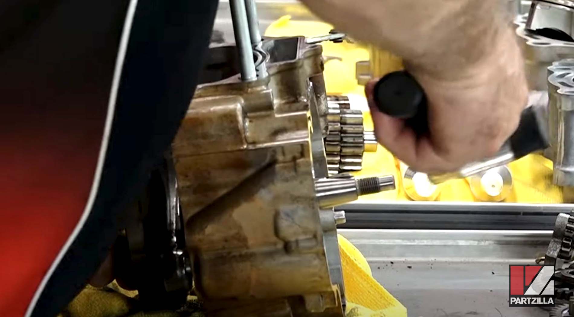 Honda CRF450 engine crankcase removal