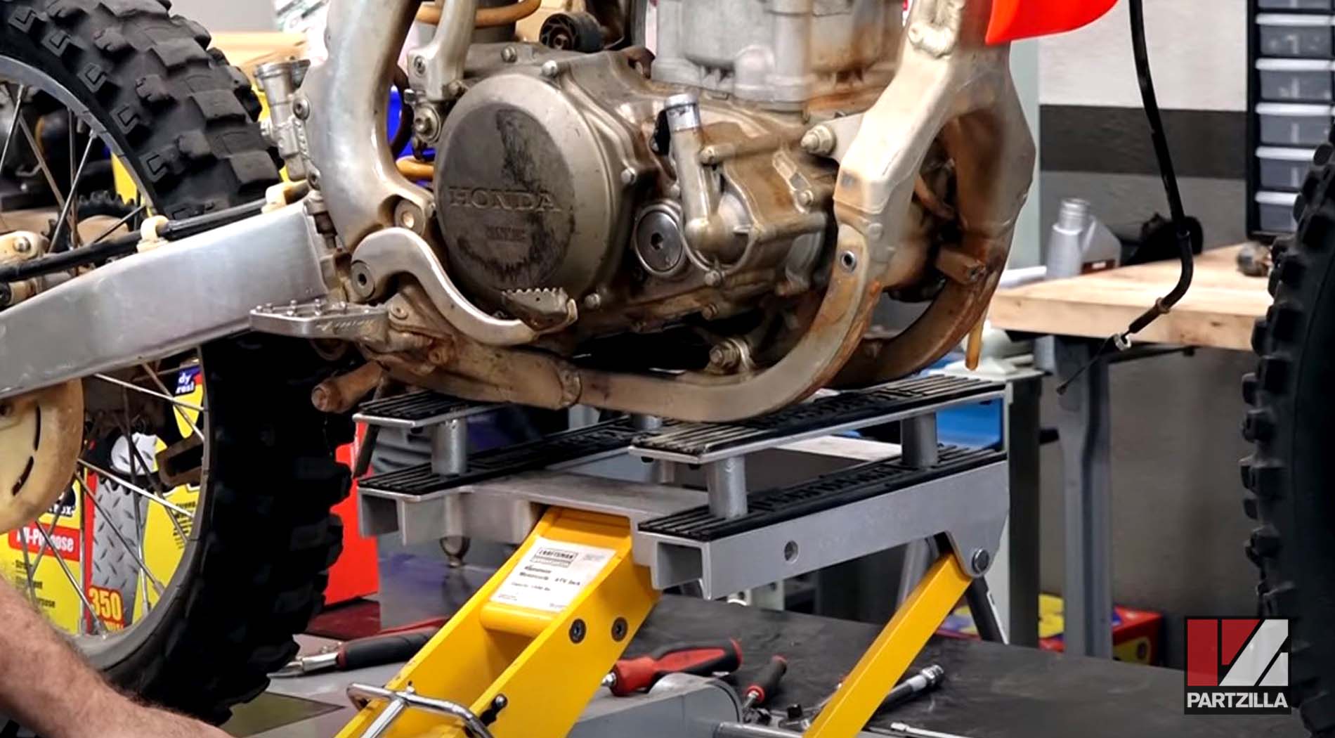 Honda CRF450 engine rebuild removal