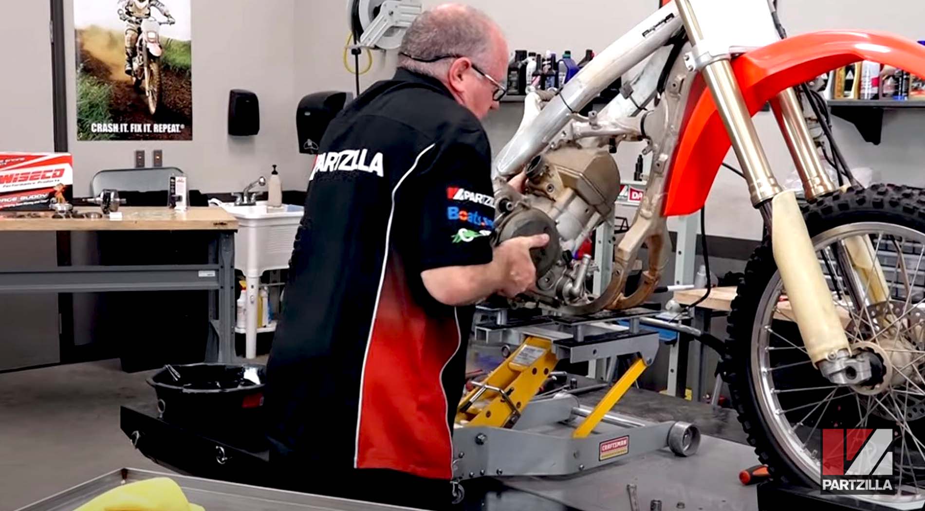 Honda CRF450 motorcycle engine rebuild removal