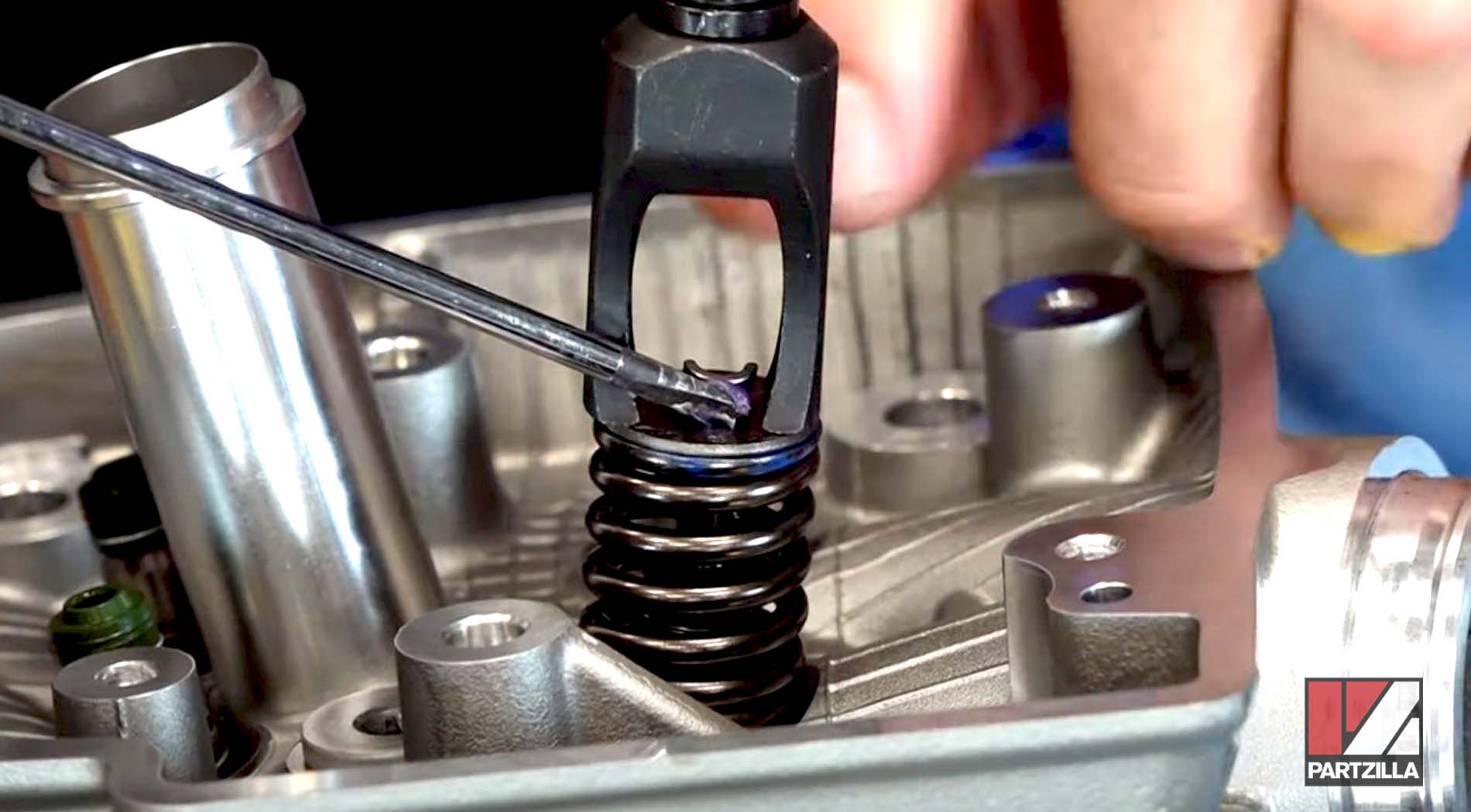Honda CRF450 top end rebuild valve spring installation