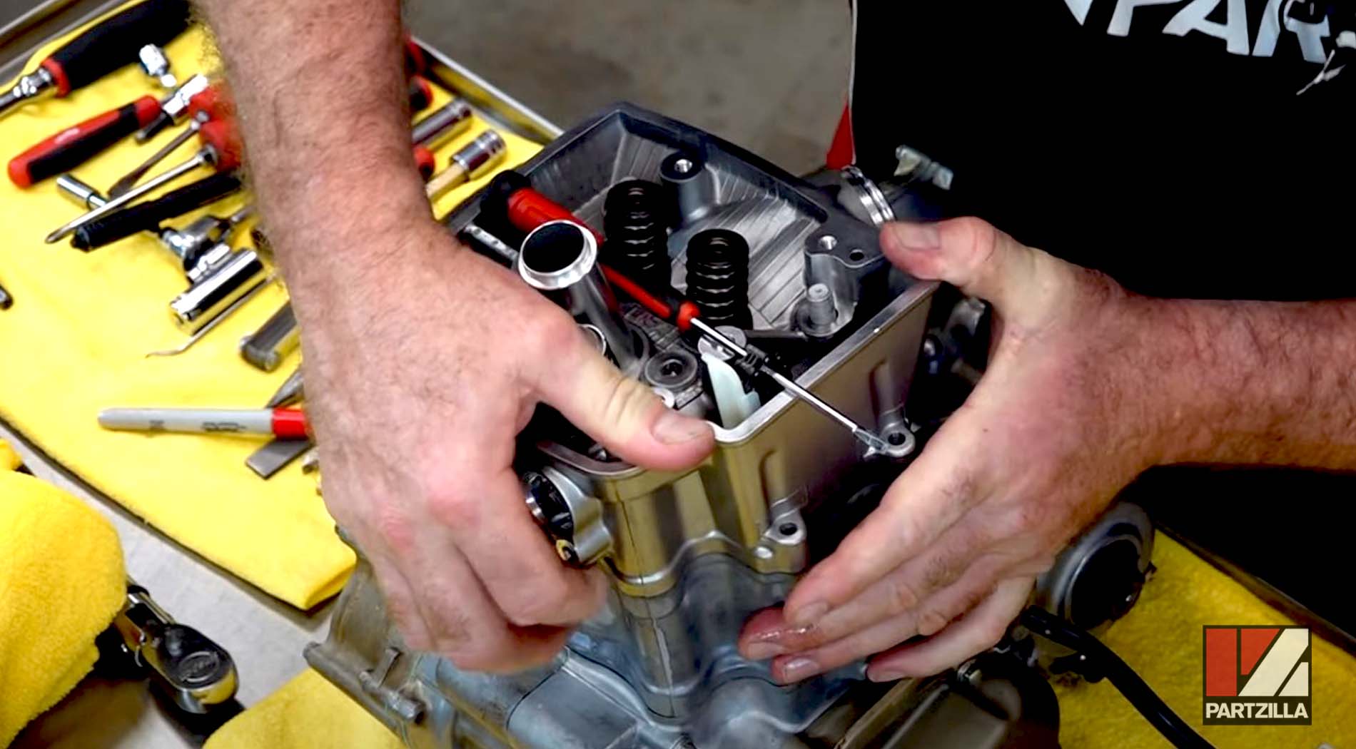 Honda CRF450 engine rebuild head installation