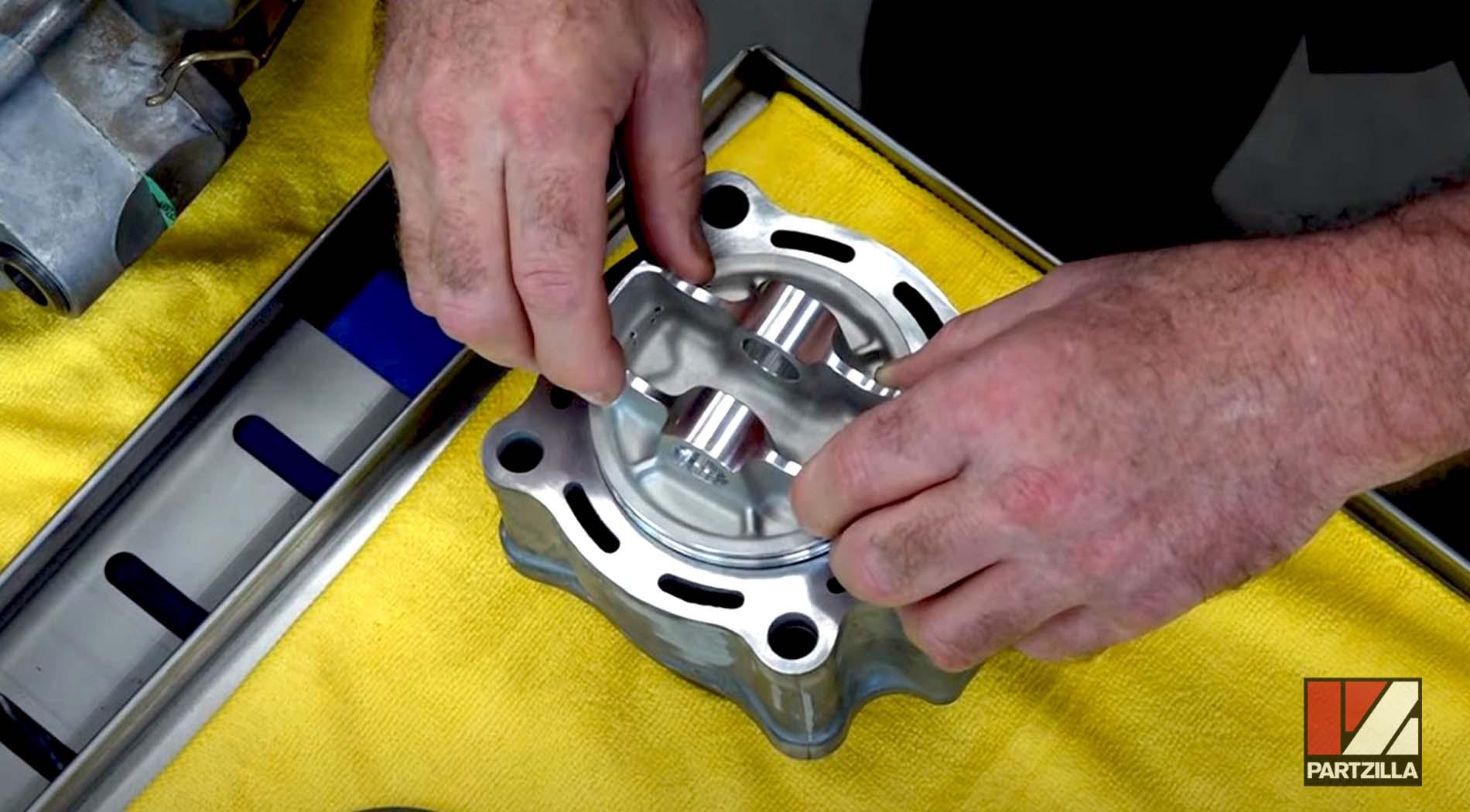 Honda CRF450 engine rebuild piston ring