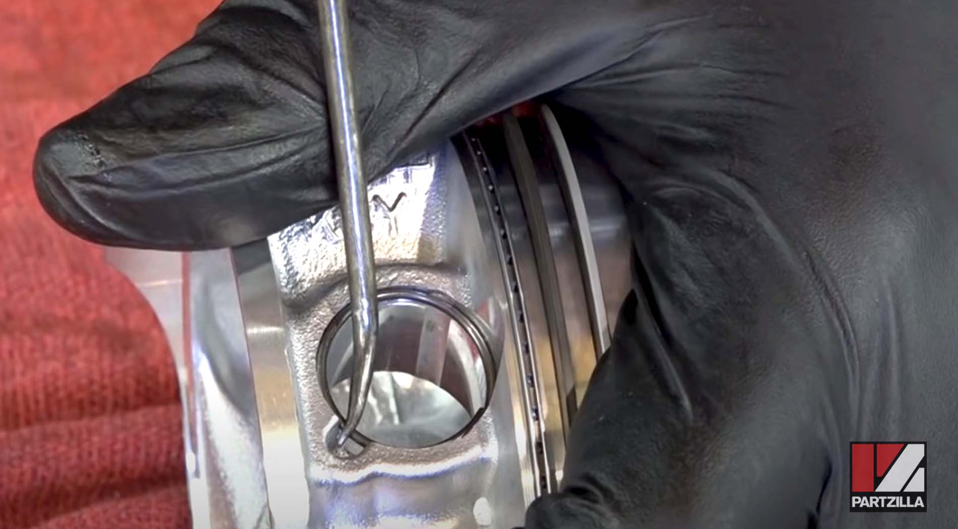 Honda TRX400 engine rebuild new piston snap ring