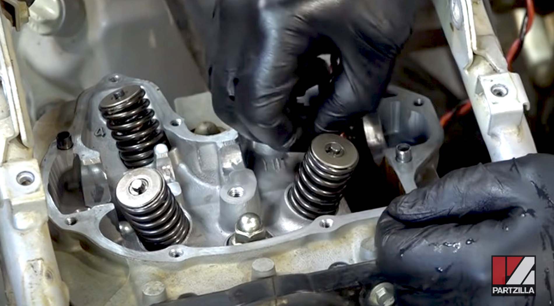 Honda TRX400 ATV top end engine rebuild