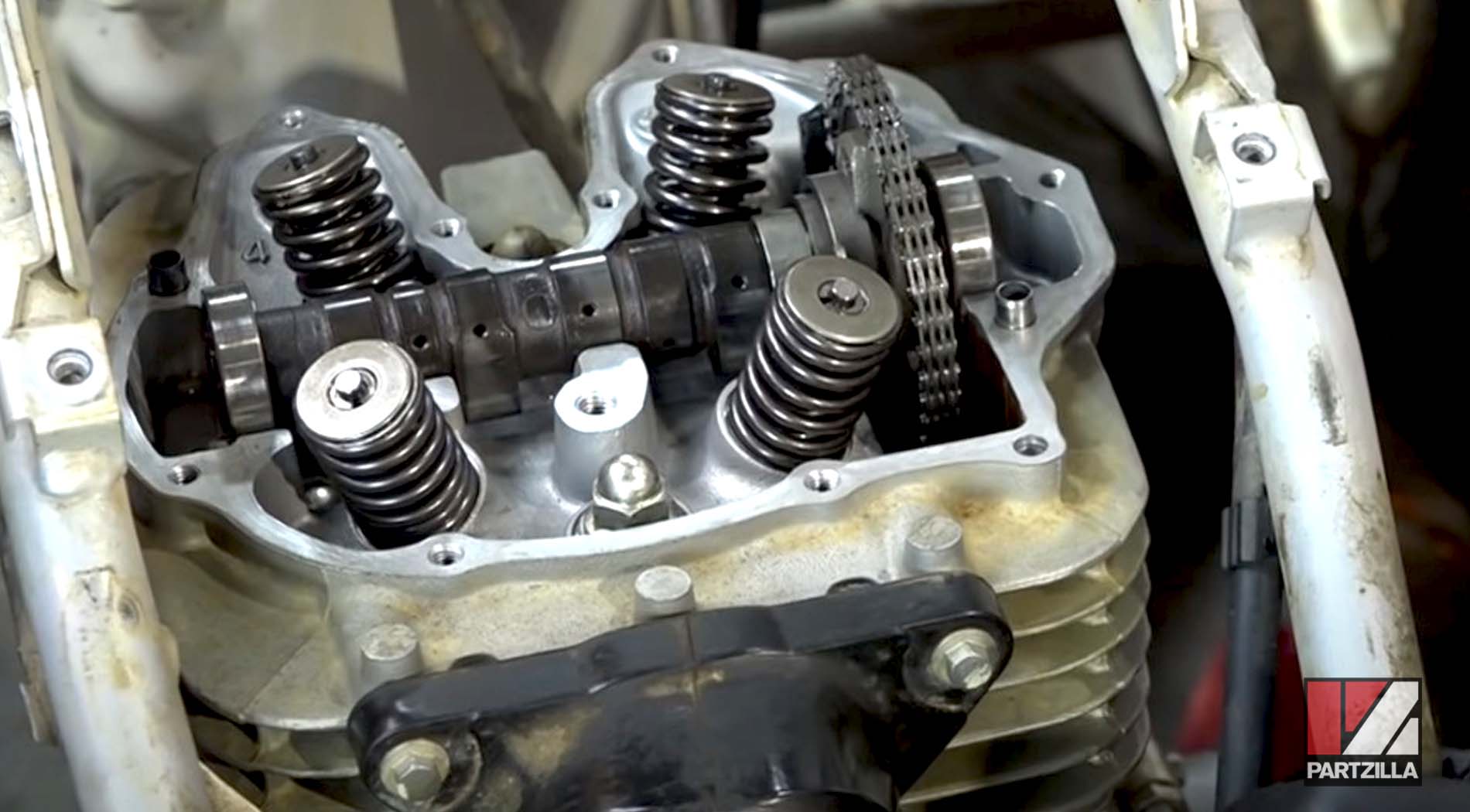Honda TRX400EX engine rebuild camshaft installed