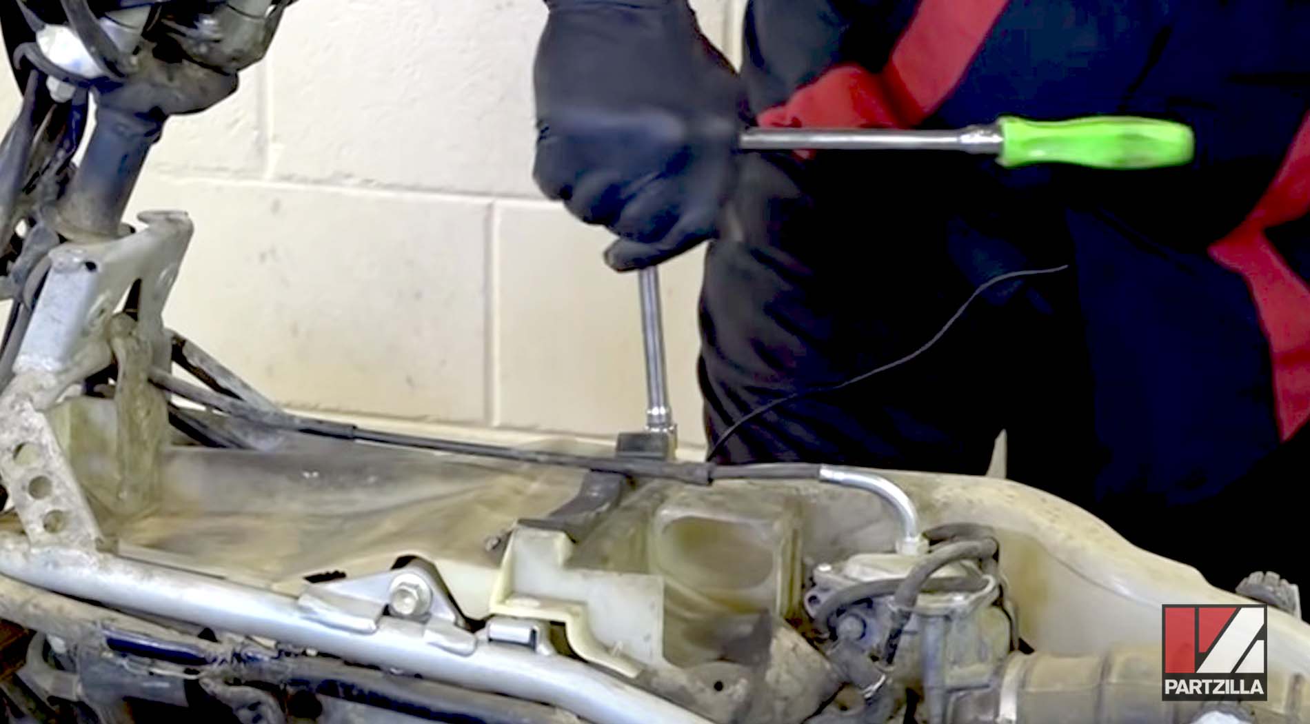 Honda TRX400EX top end rebuild intake installation