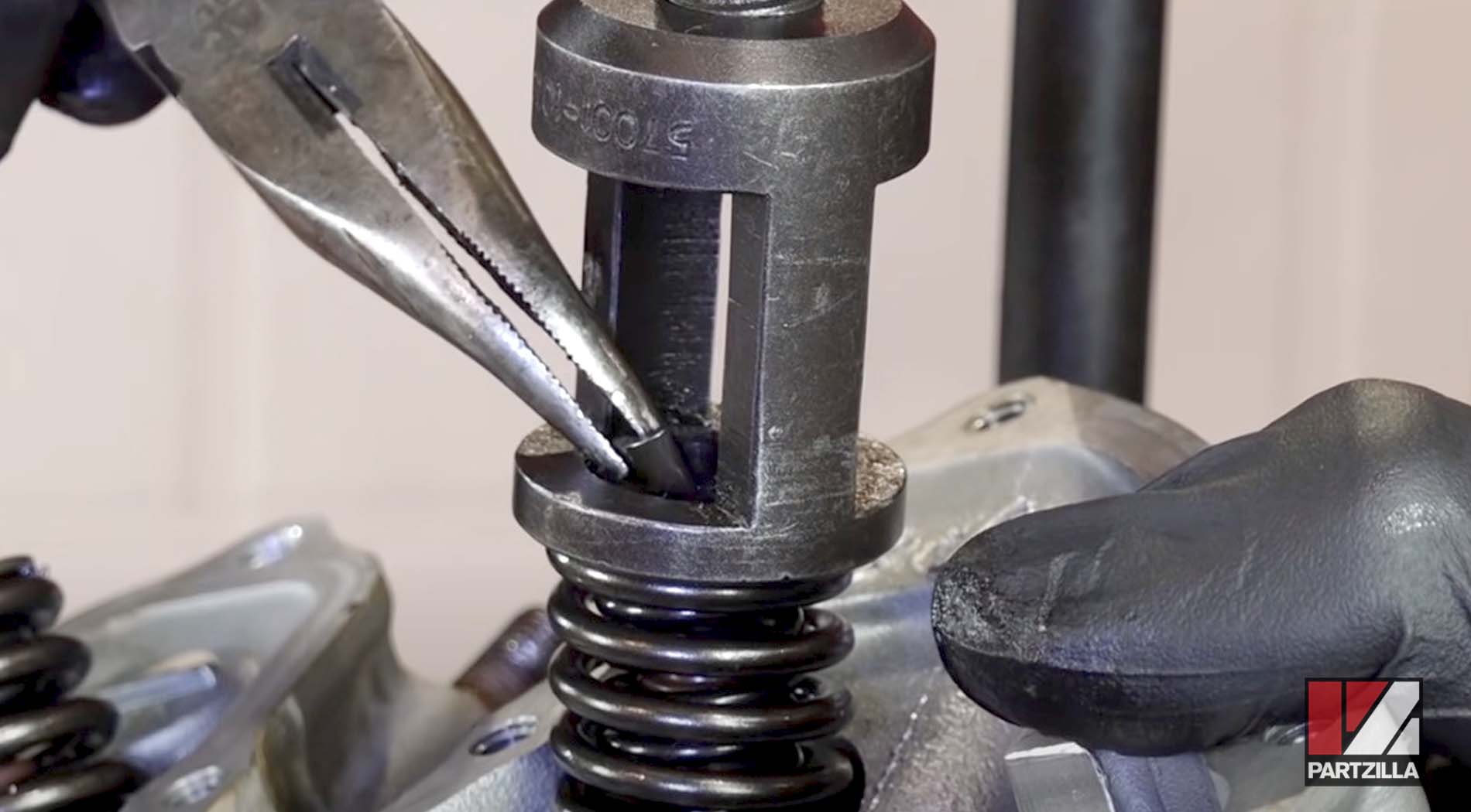Honda TRX400 top end rebuild valve keepers
