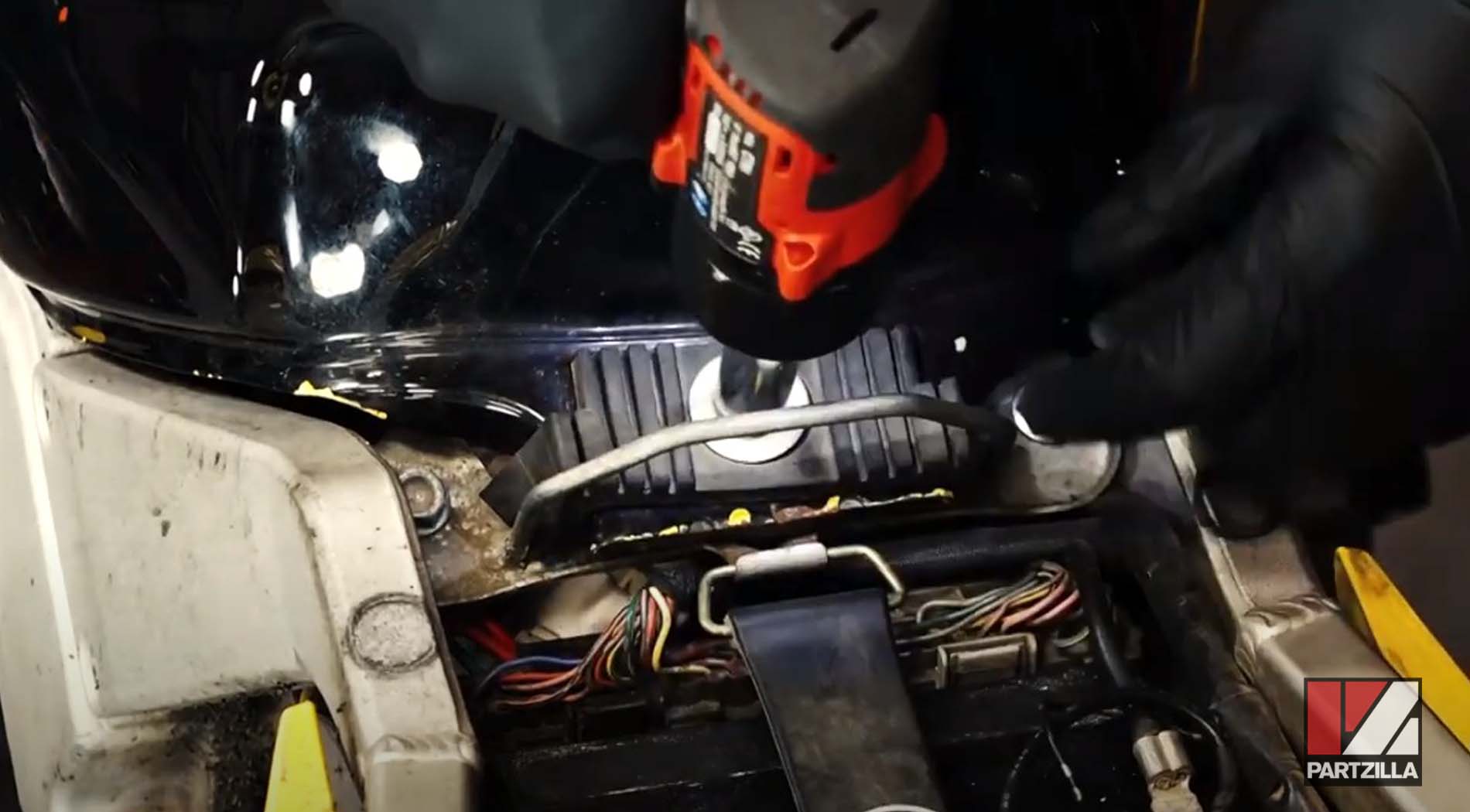 Honda CBR929RR stator installation
