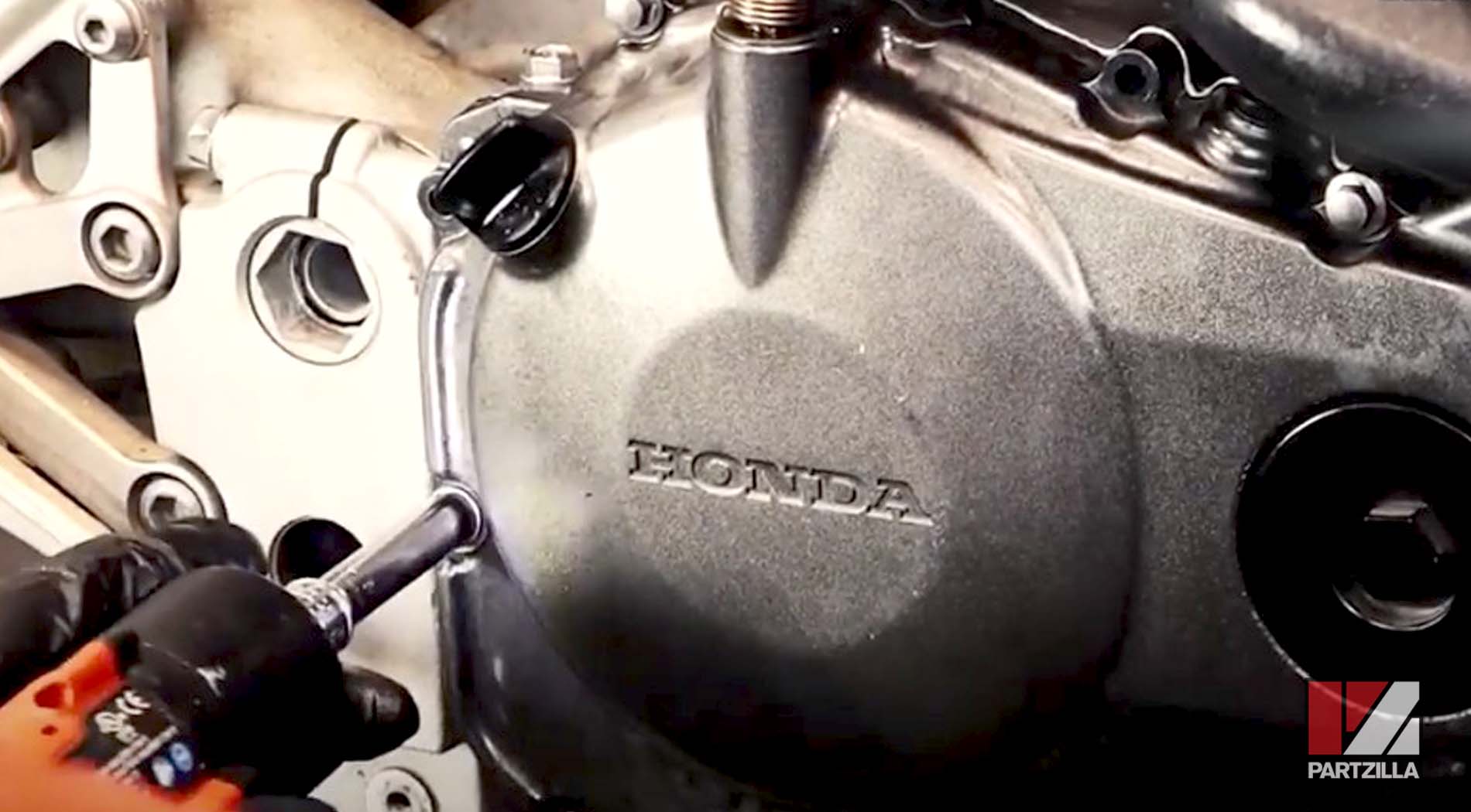 Honda CBR 929 motorcycle clutch cover
