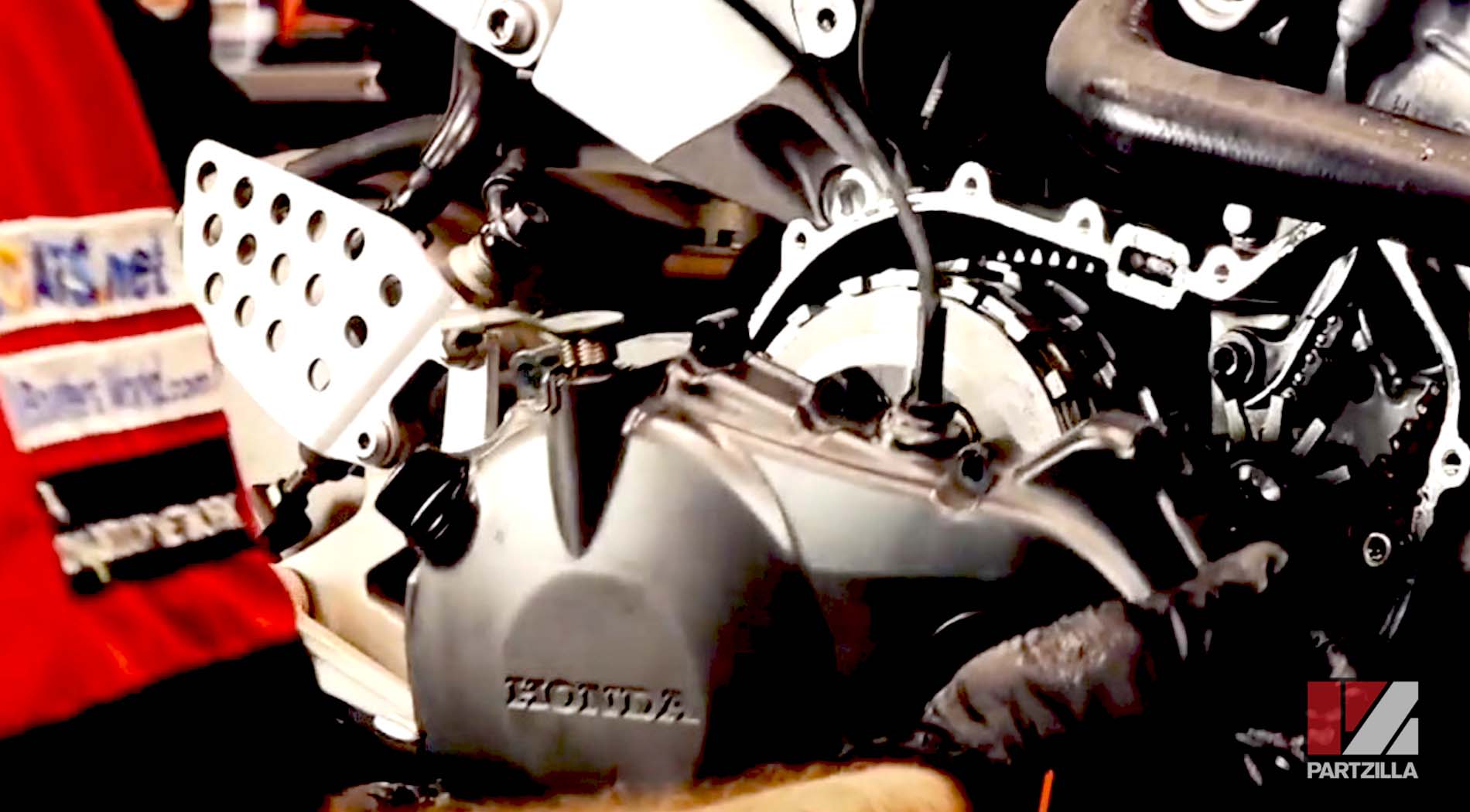 Honda CBR929RR clutch rebuild