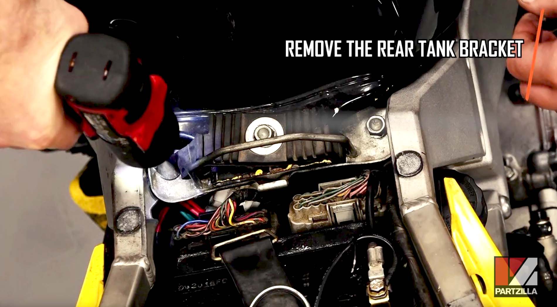 Honda CBR929 regulator-rectifier removal