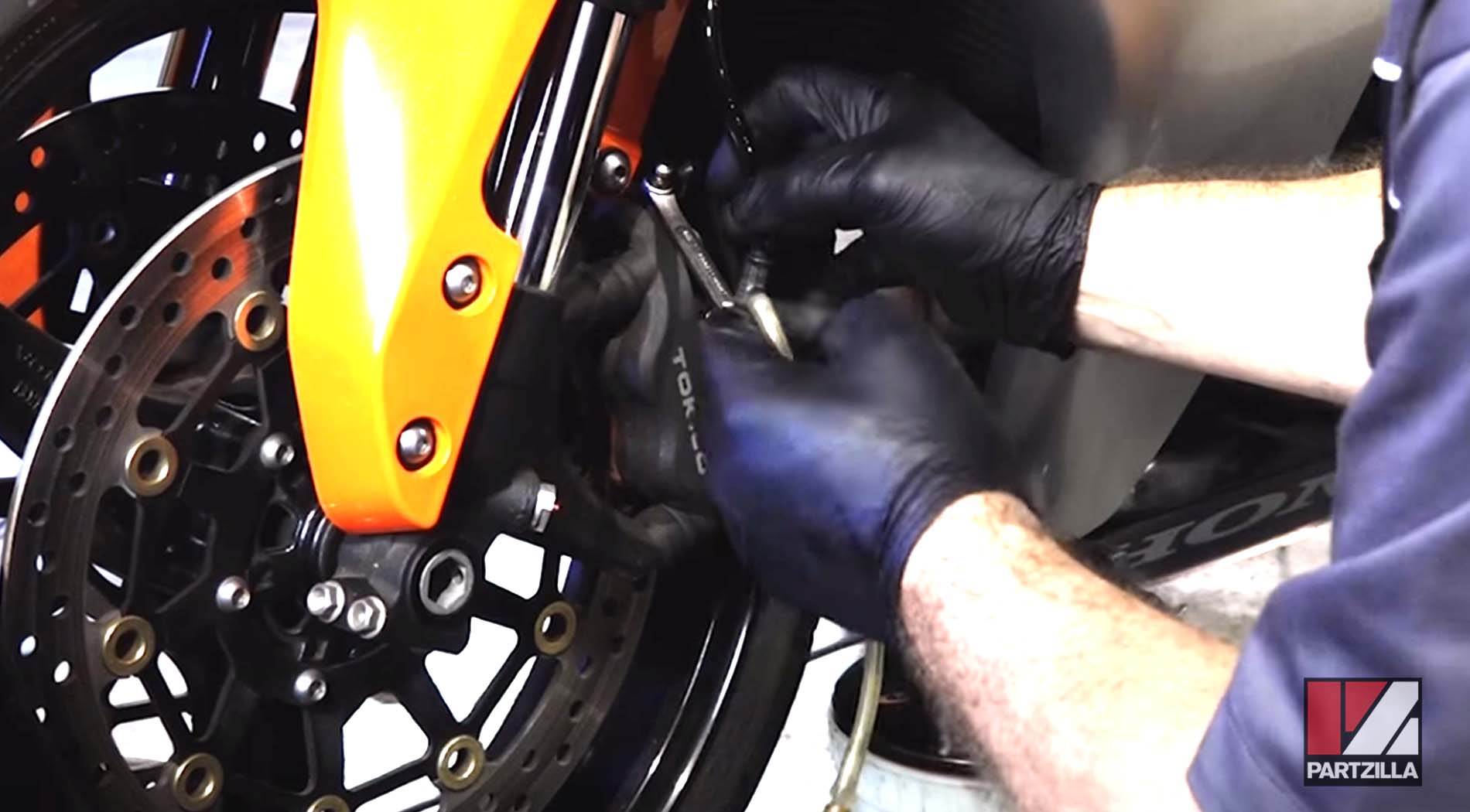 Honda CBR600RR front brake bleed vacuum method