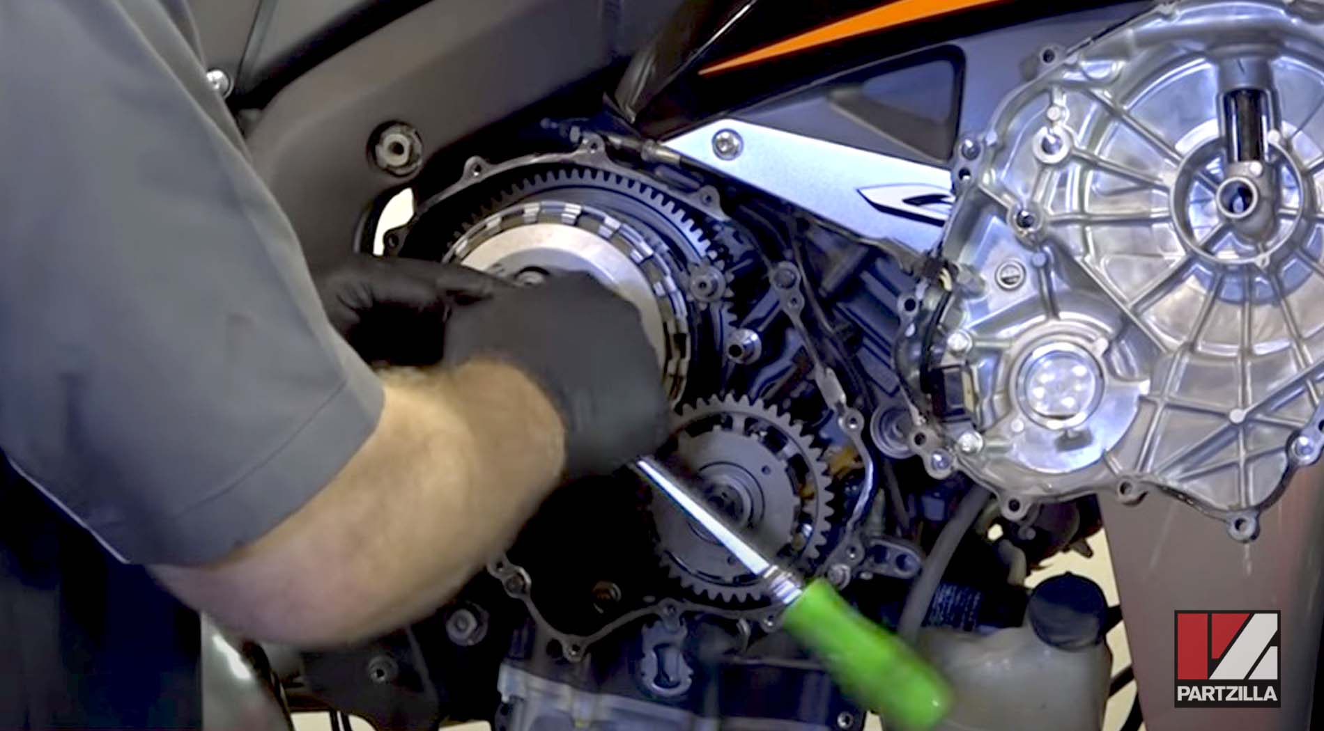 Honda CBR600 clutch rebuild springs removal