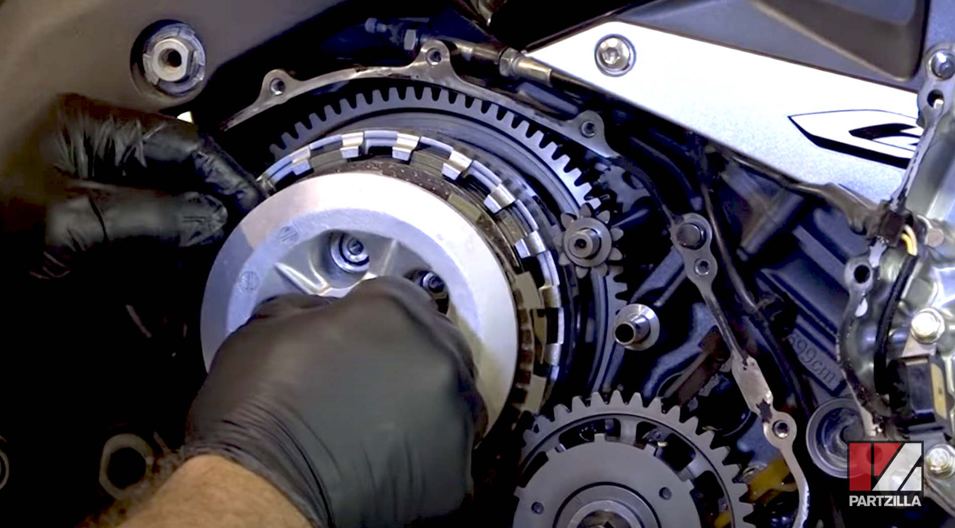 Honda CBR600 clutch rebuild pressure plate removal
