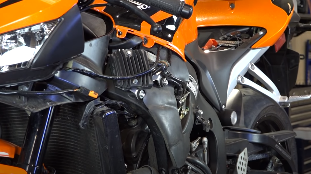 Troubleshooting Honda CBR600 charging system problems