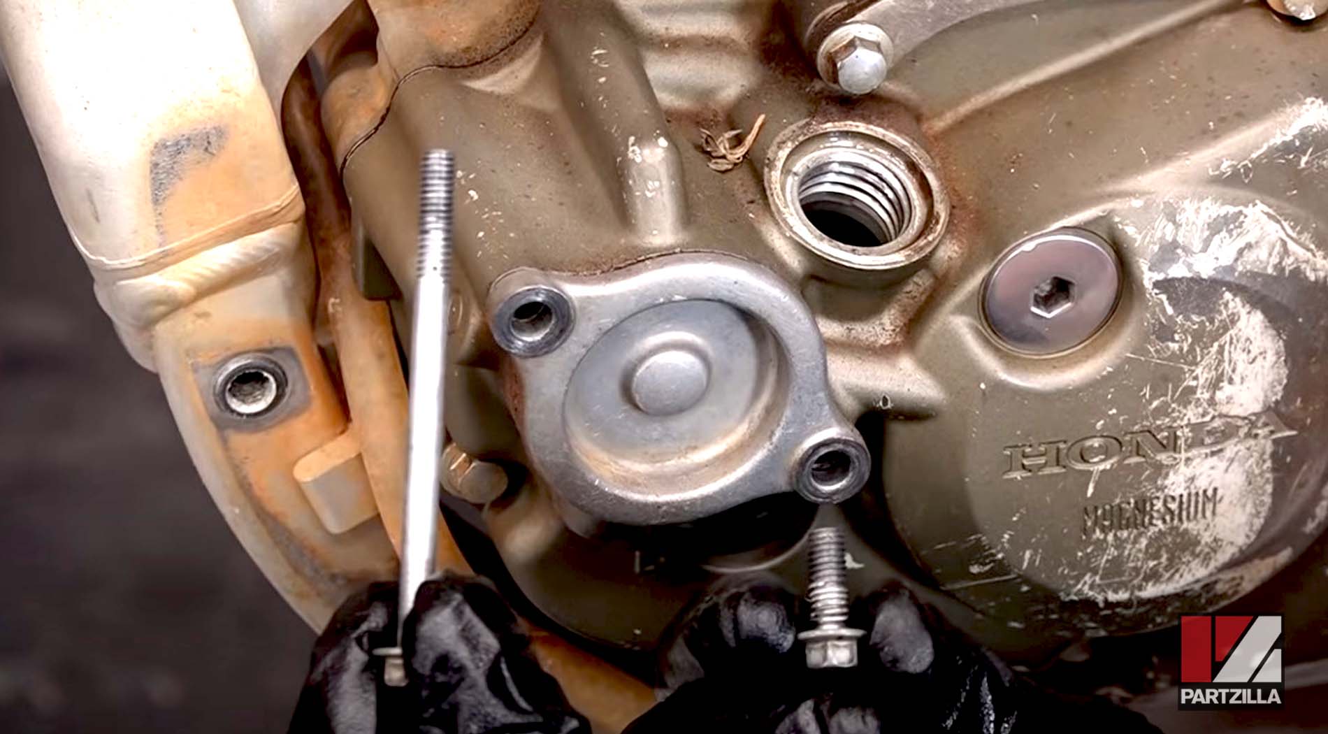 Honda CRF450R oil filter cover