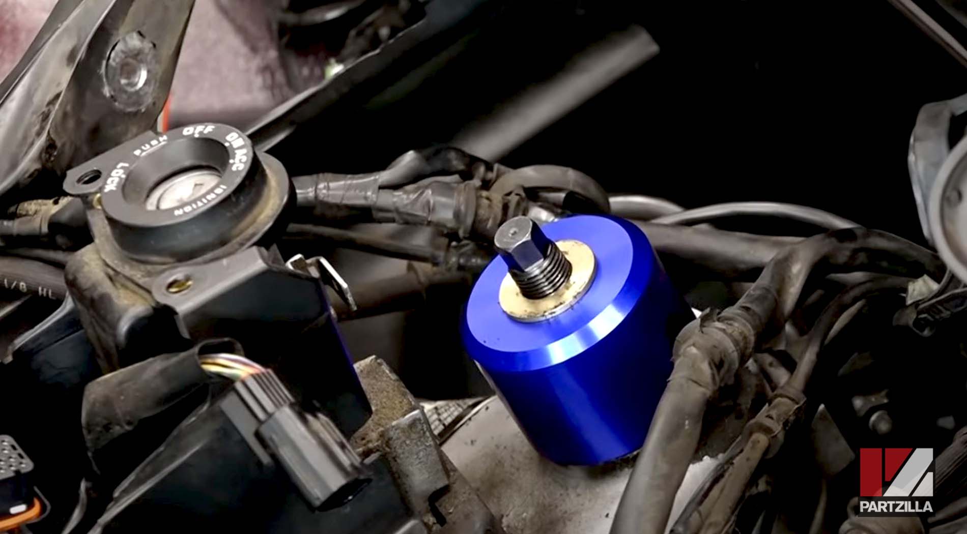 Honda Goldwing steering bearing change stem bearing removal