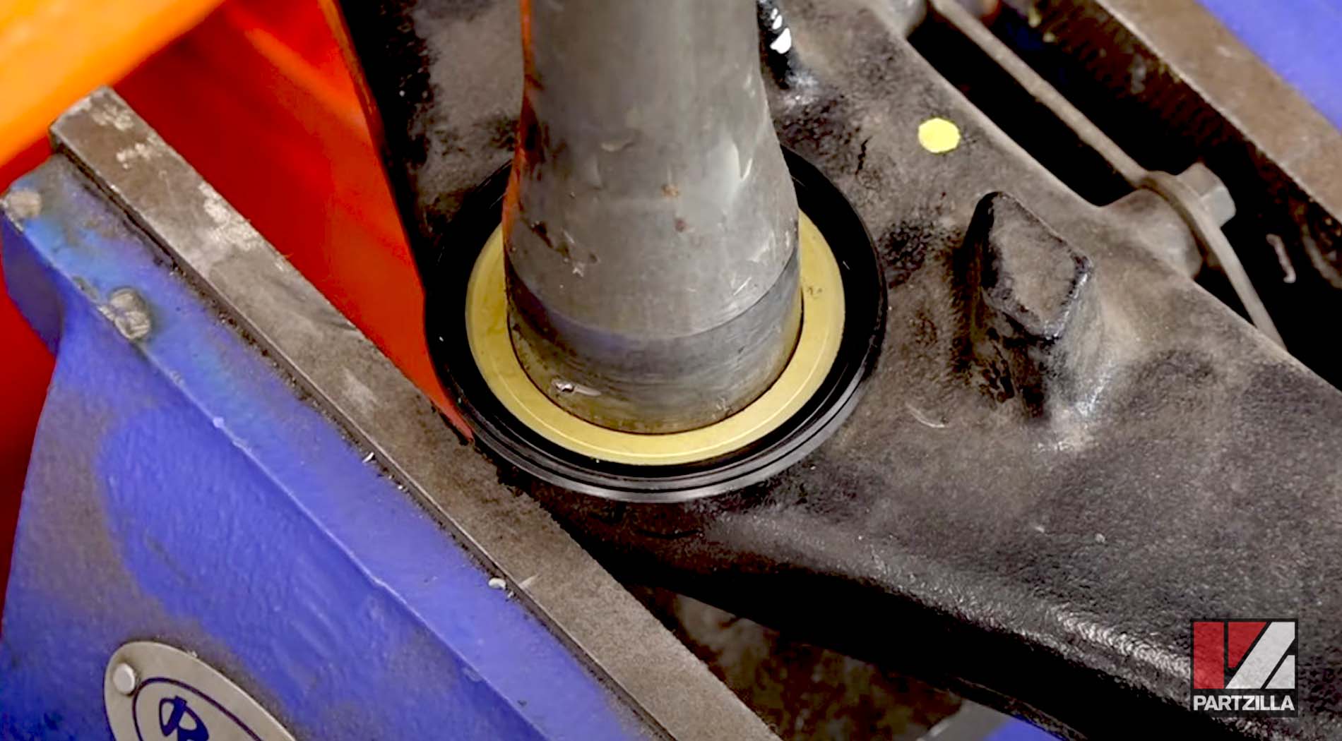 Honda Goldwing GL1800 steering stem bearing replacement dust seal