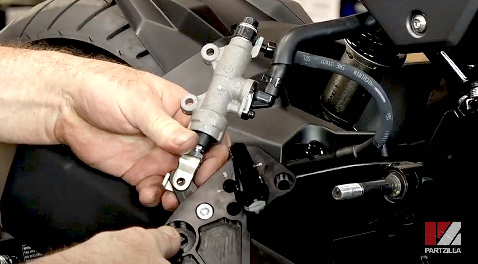 2018 Honda Grom ABS 125 rearset aftermarket upgrade brake pedal installation
