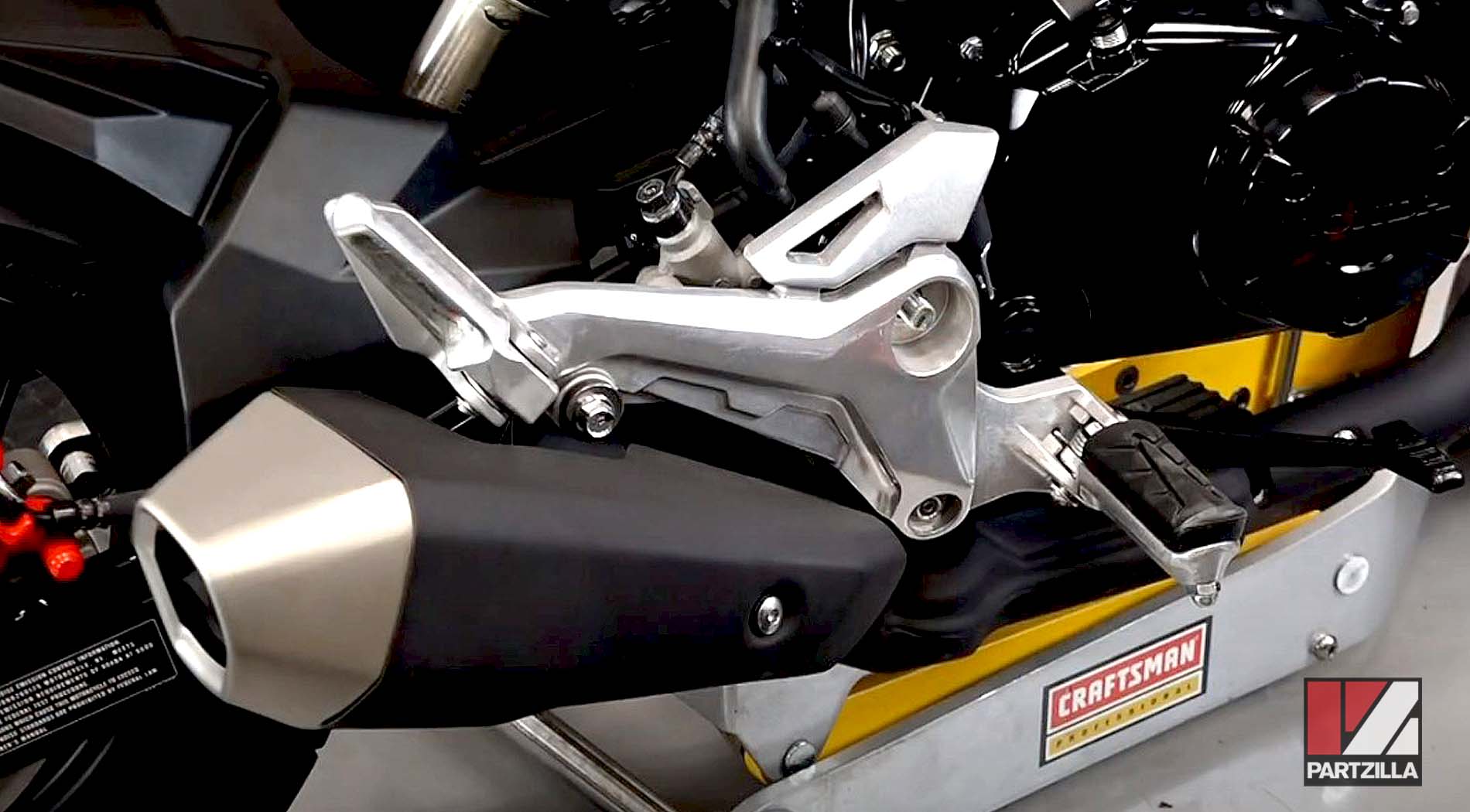 2018 Honda Grom ABS 125 rearset upgrade gearshift removal