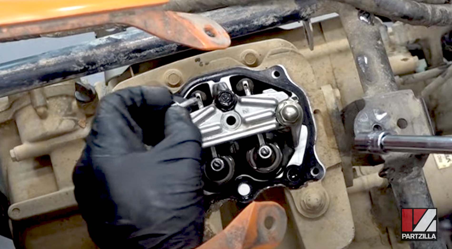Honda TRX350 ATV top end rebuild cylinder head removal