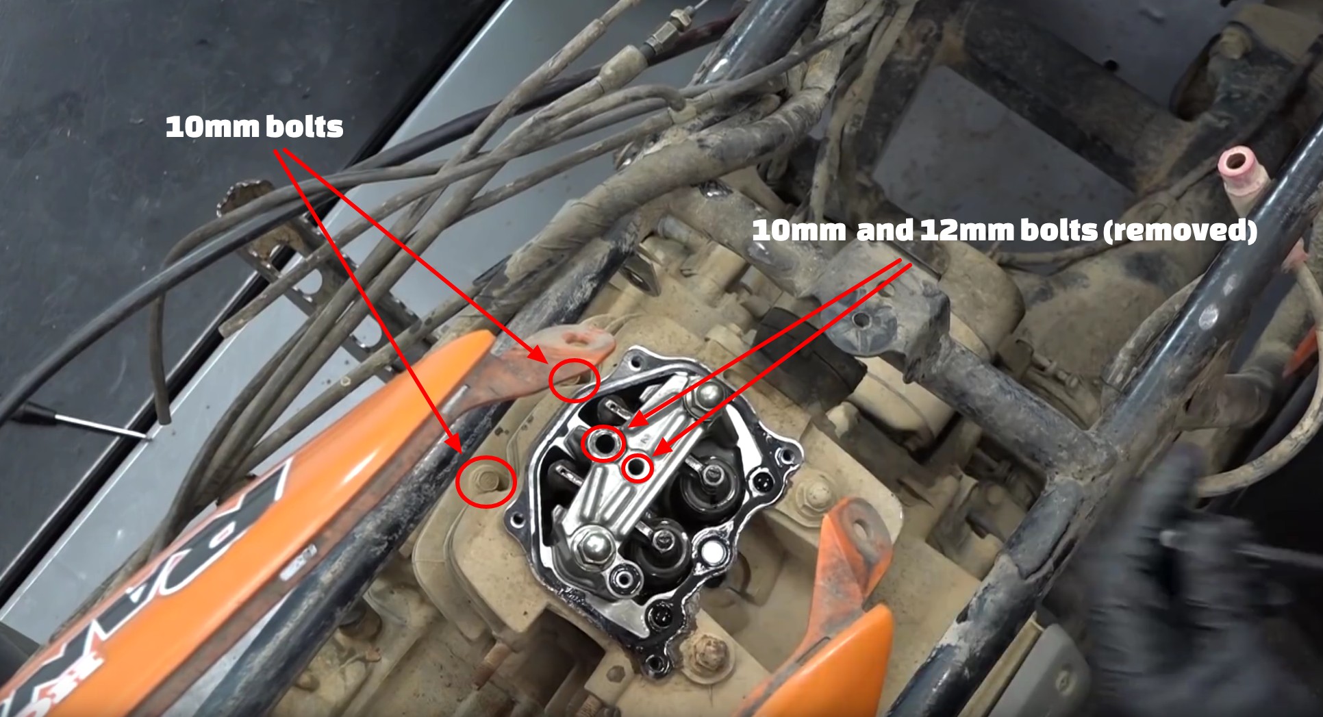 Honda TRX350 ATV top end rebuild