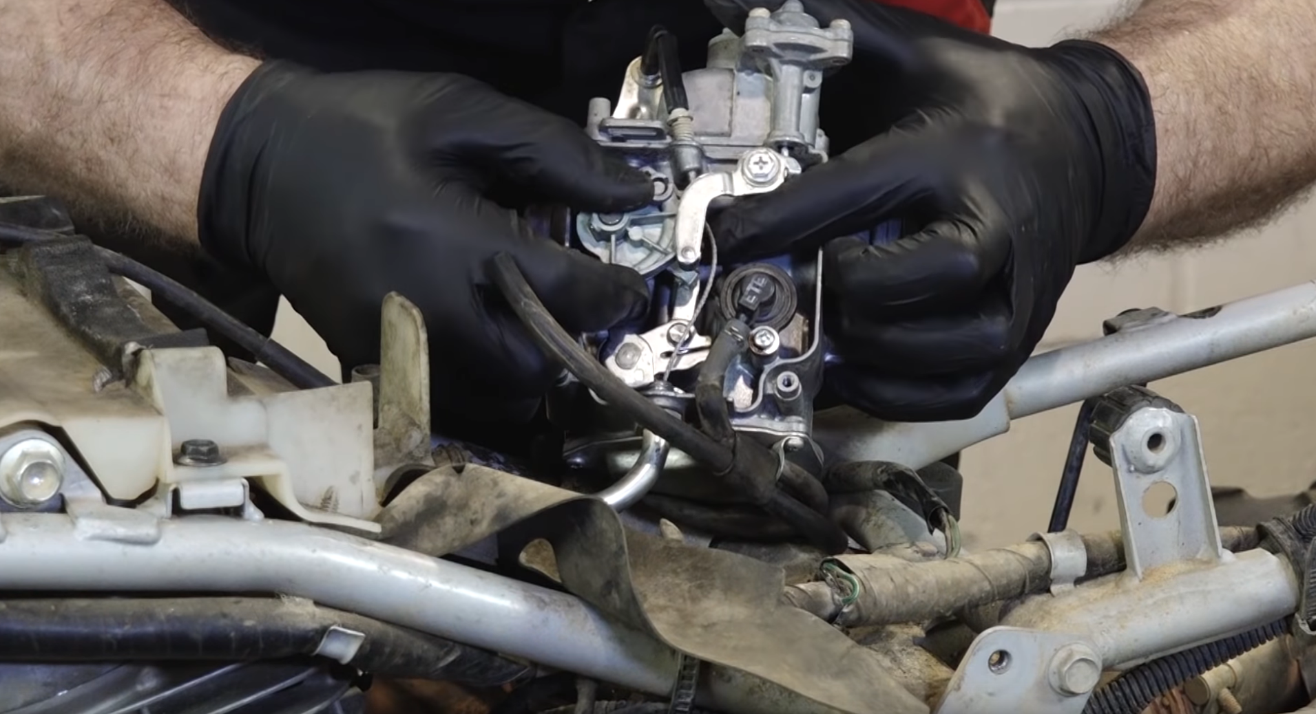 Honda TRX 400 ATV carb cleaning and rebuild