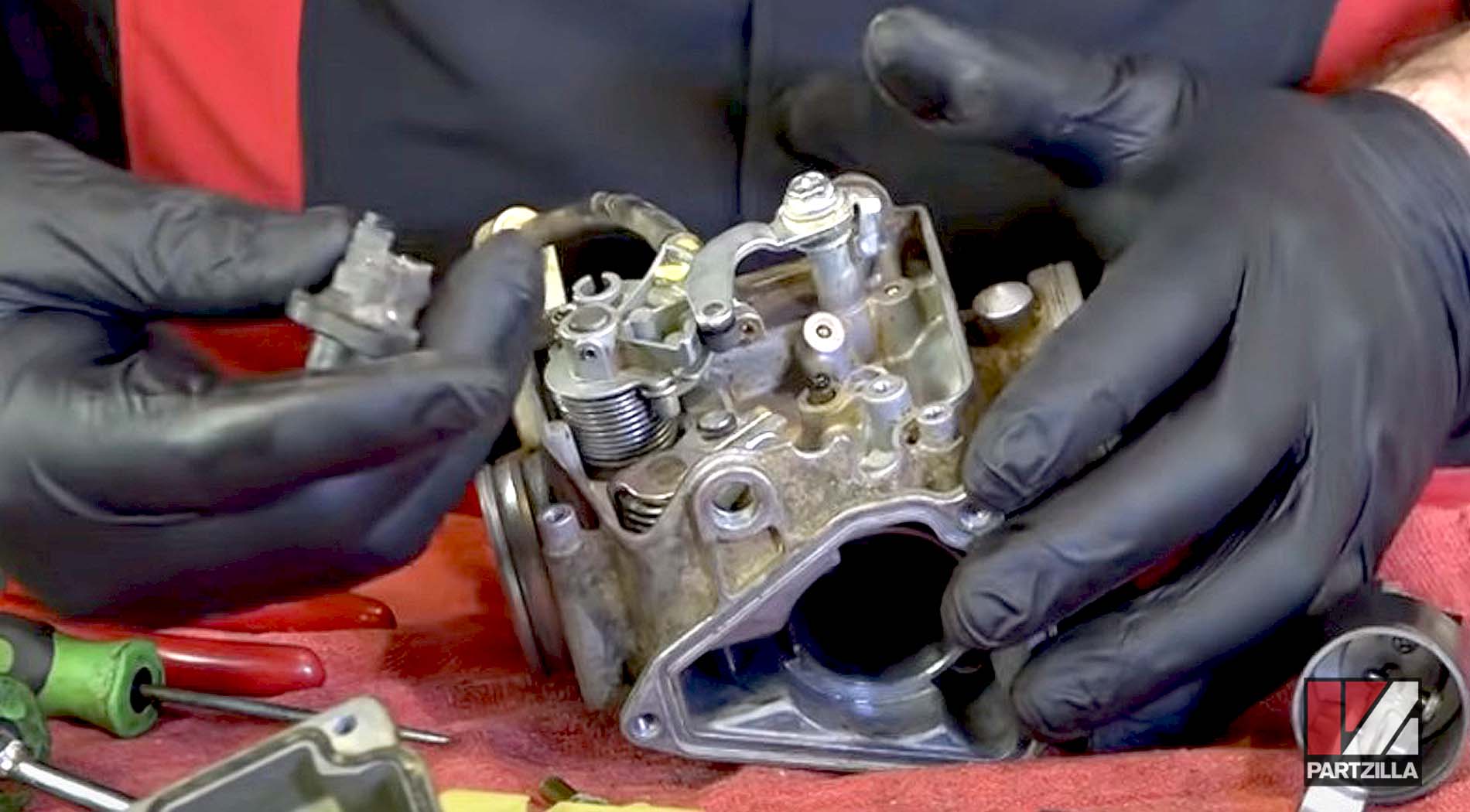 Honda TRX 400 carburetor rebuild dismantling