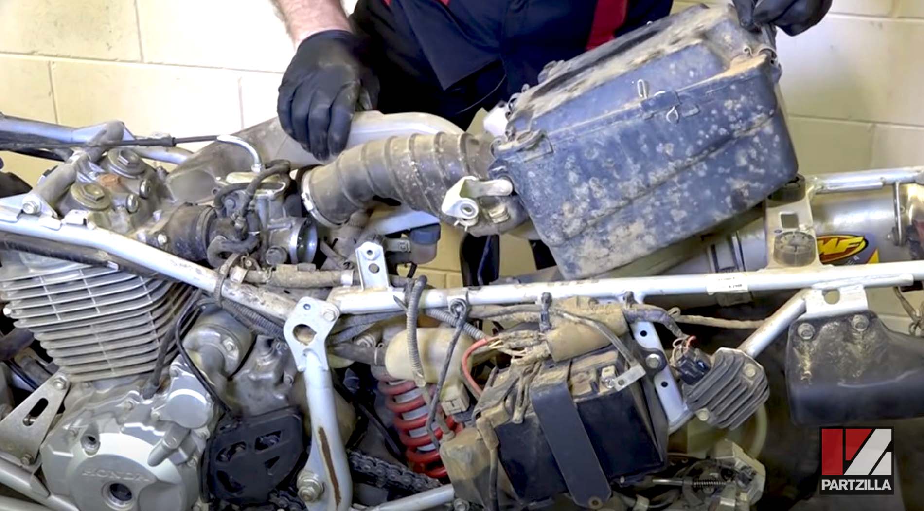 Honda TRX 400 top end rebuild teardown
