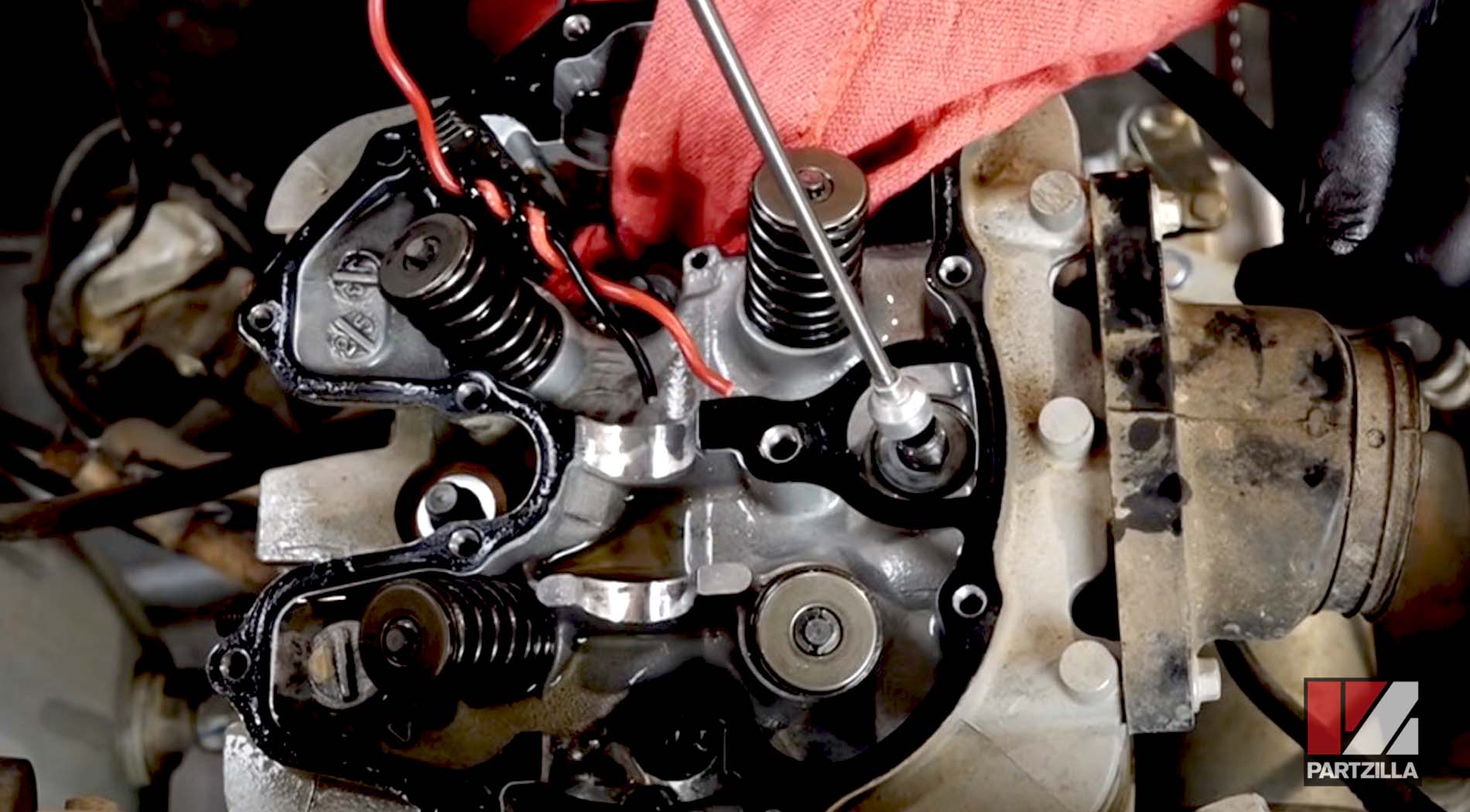 Honda ATV top end rebuild cylinder head disassembly