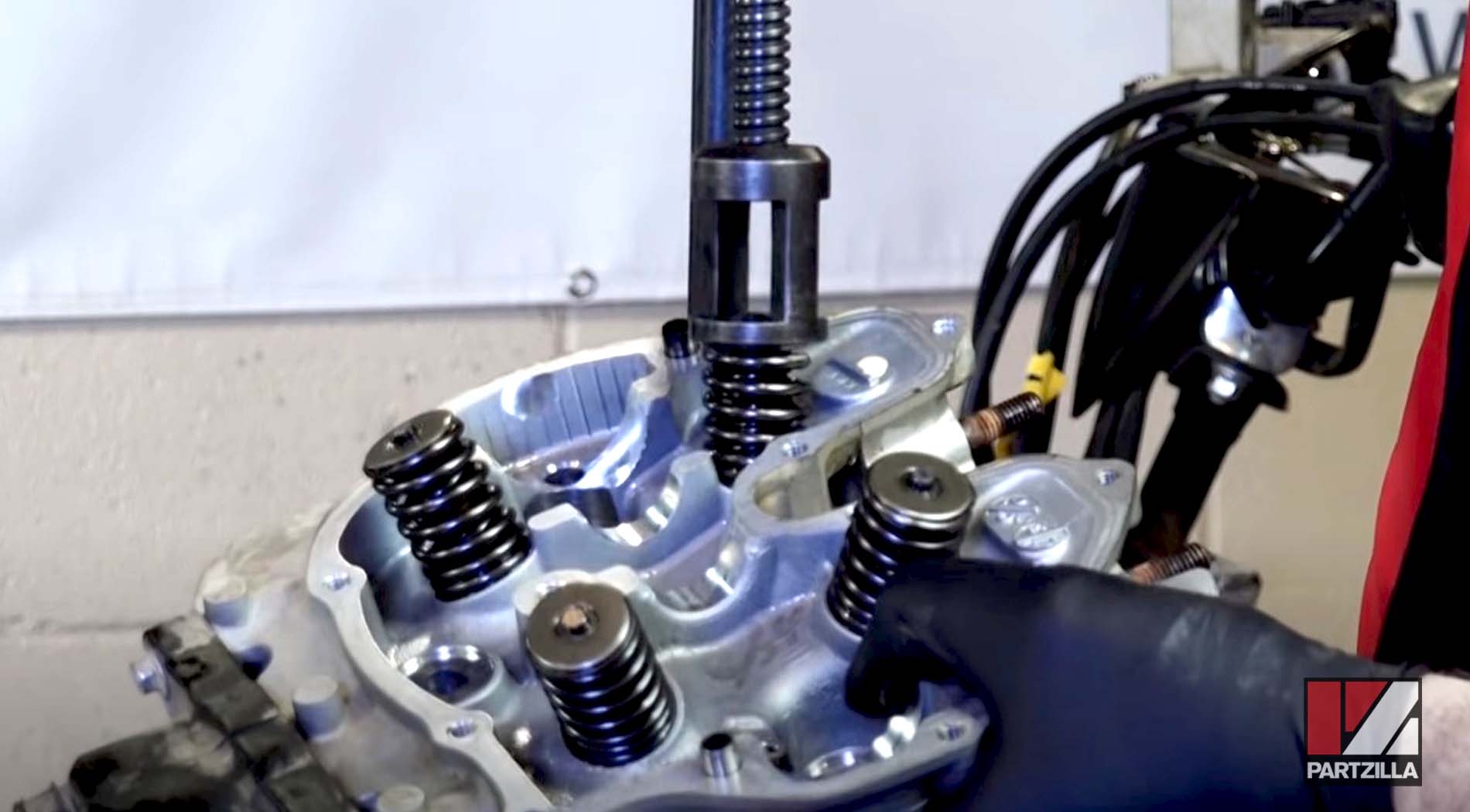 Honda TRX 400 top end rebuild valve inspection