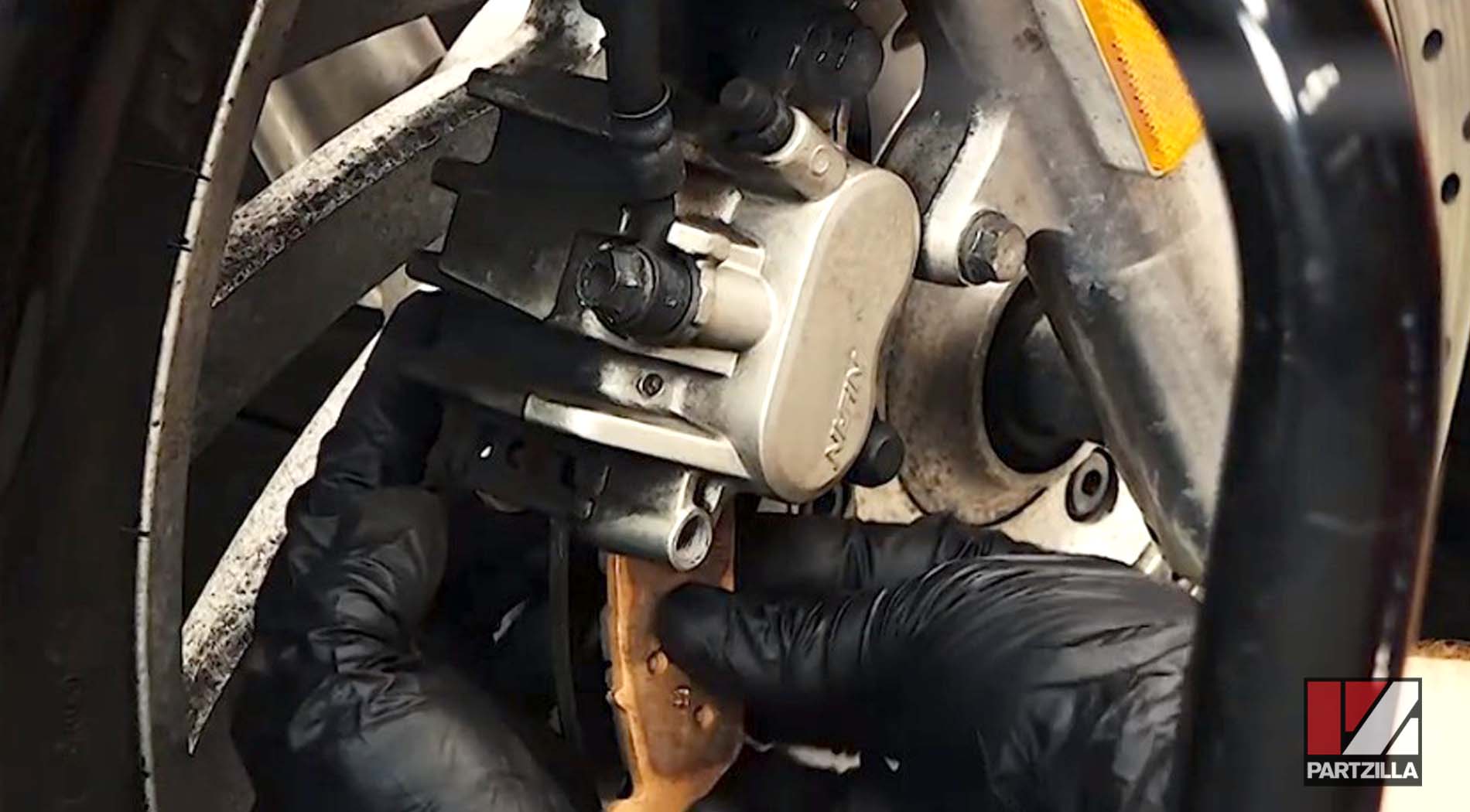 Honda VTX 1300 front brake pads replacement