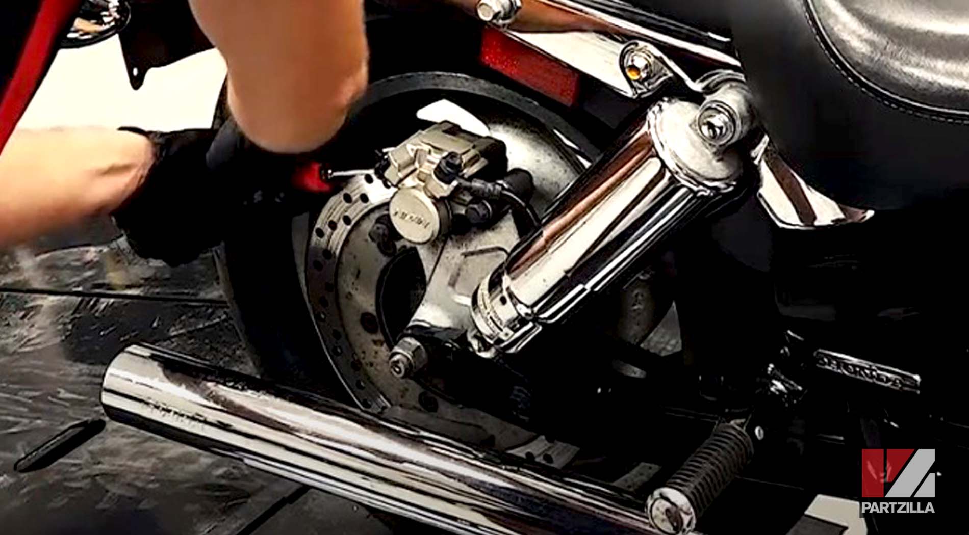 Honda VTX 1300 rear brake pads change