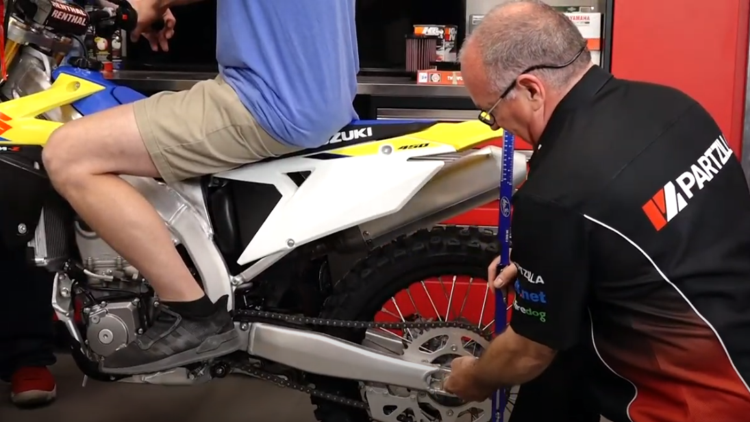 How to measure sag on a dirt bike