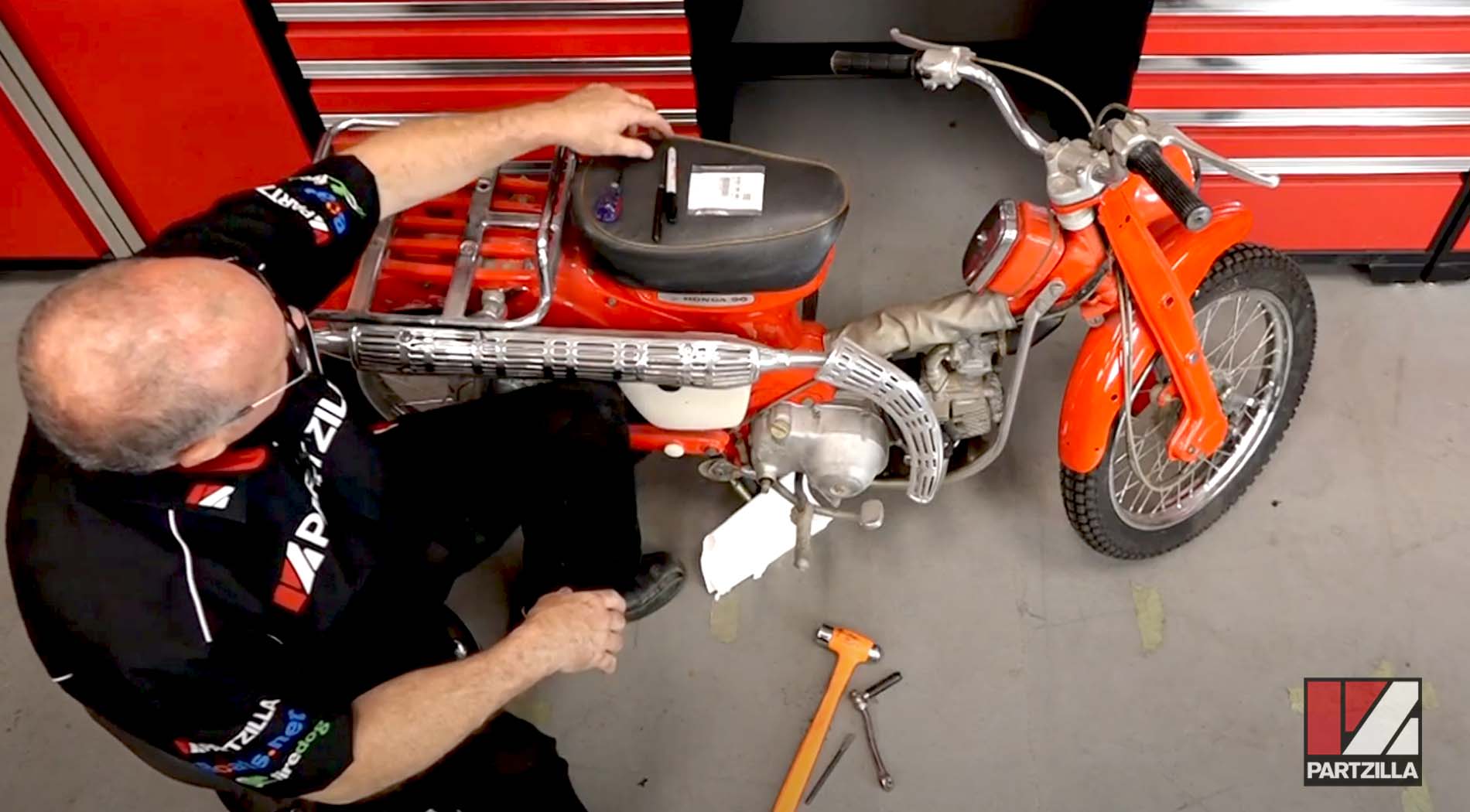 Honda CT90 motorcycle kickstart seal replacement